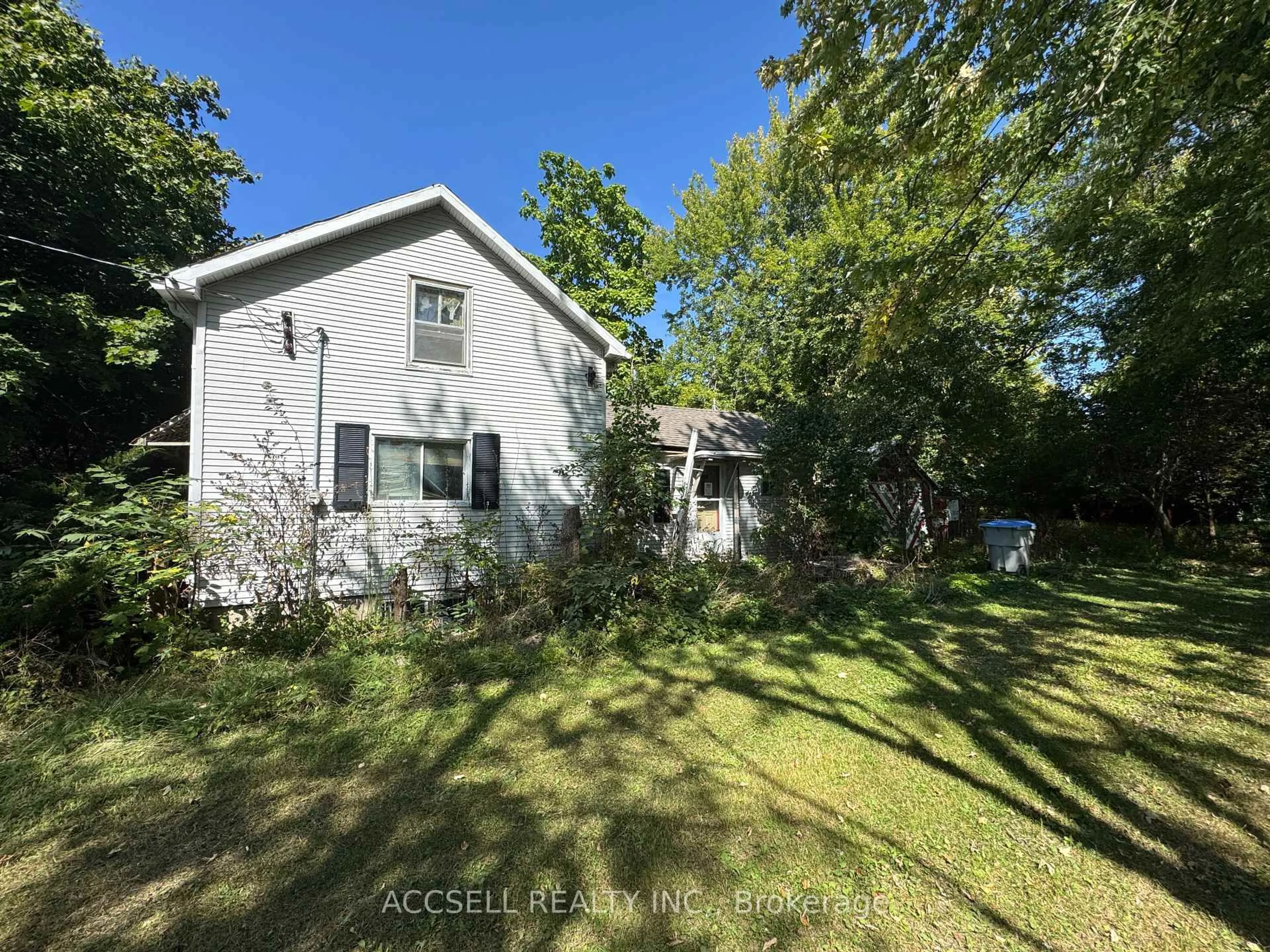 A pic from outside/outdoor area/front of a property/back of a property/a pic from drone, unknown for 34698 Lieury Rd, North Middlesex Ontario N0M 2K0