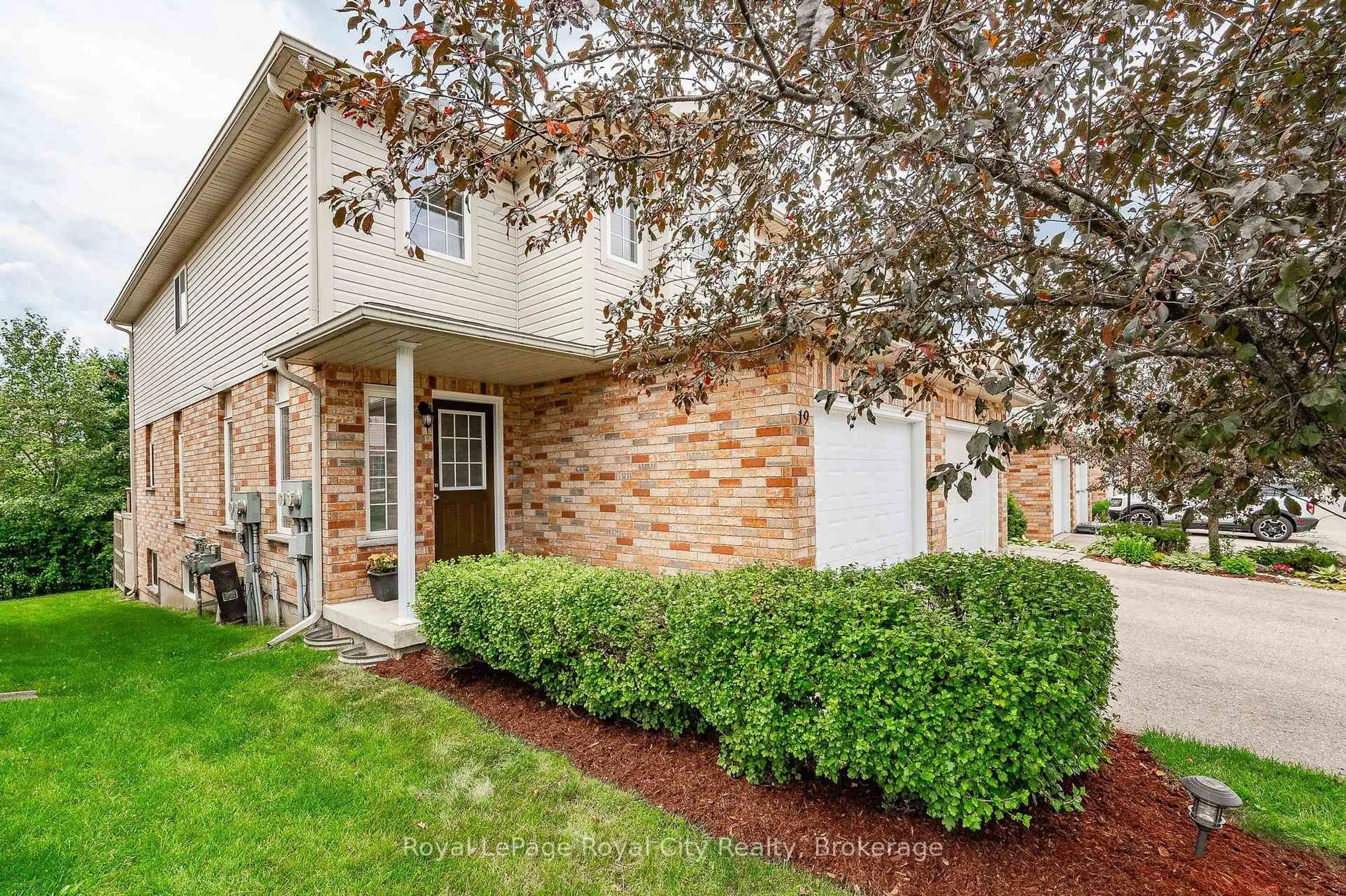 Unknown for 105 BARD Blvd #19, Guelph Ontario N1L 0E2