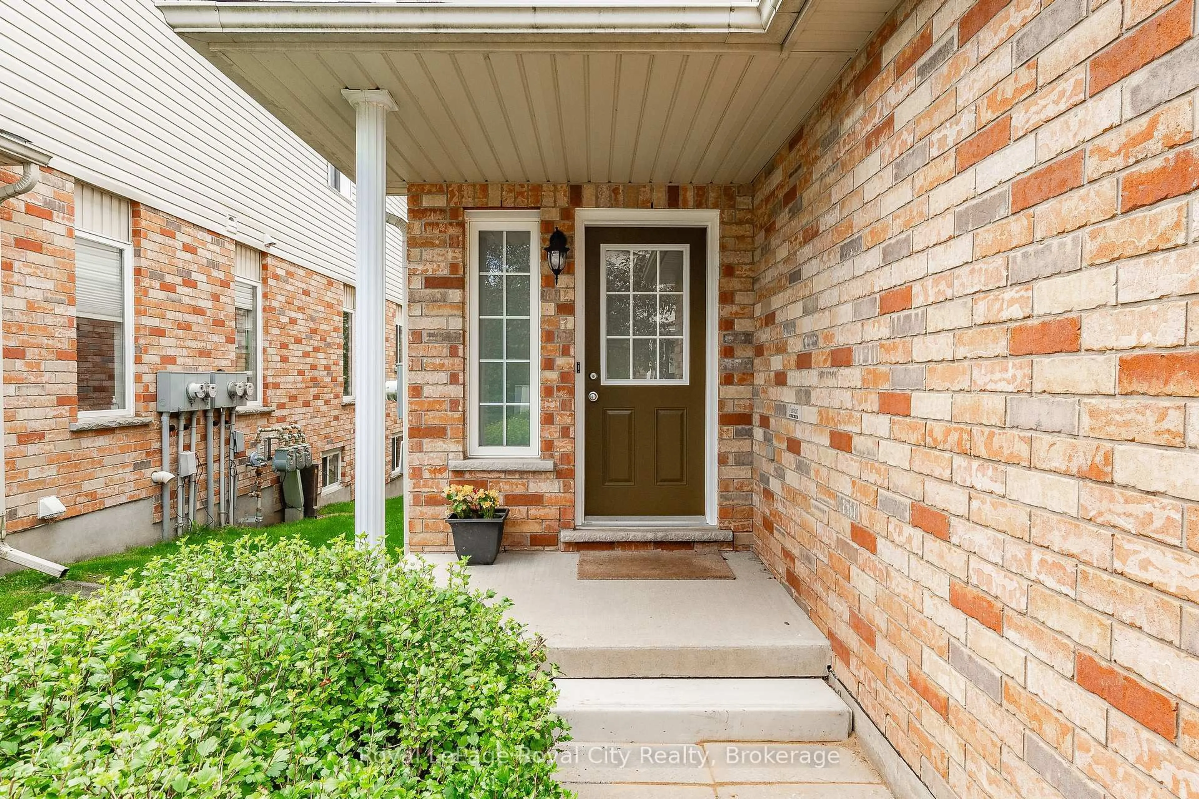 Home with brick exterior material, street for 105 BARD Blvd #19, Guelph Ontario N1L 0E2