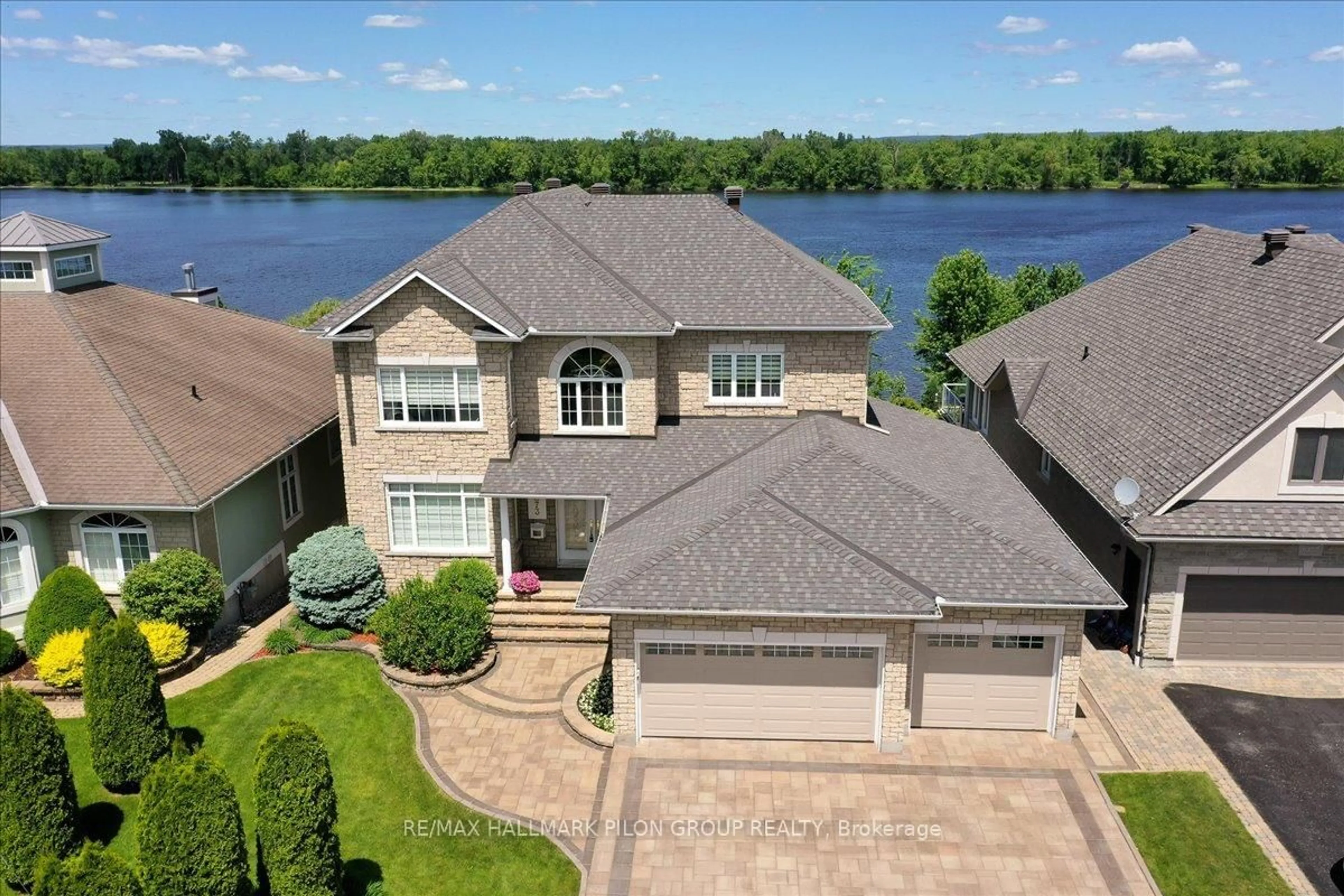 A pic from outside/outdoor area/front of a property/back of a property/a pic from drone, water/lake/river/ocean view for 6373 RADISSON Way, Ottawa Ontario K1C 2Z9