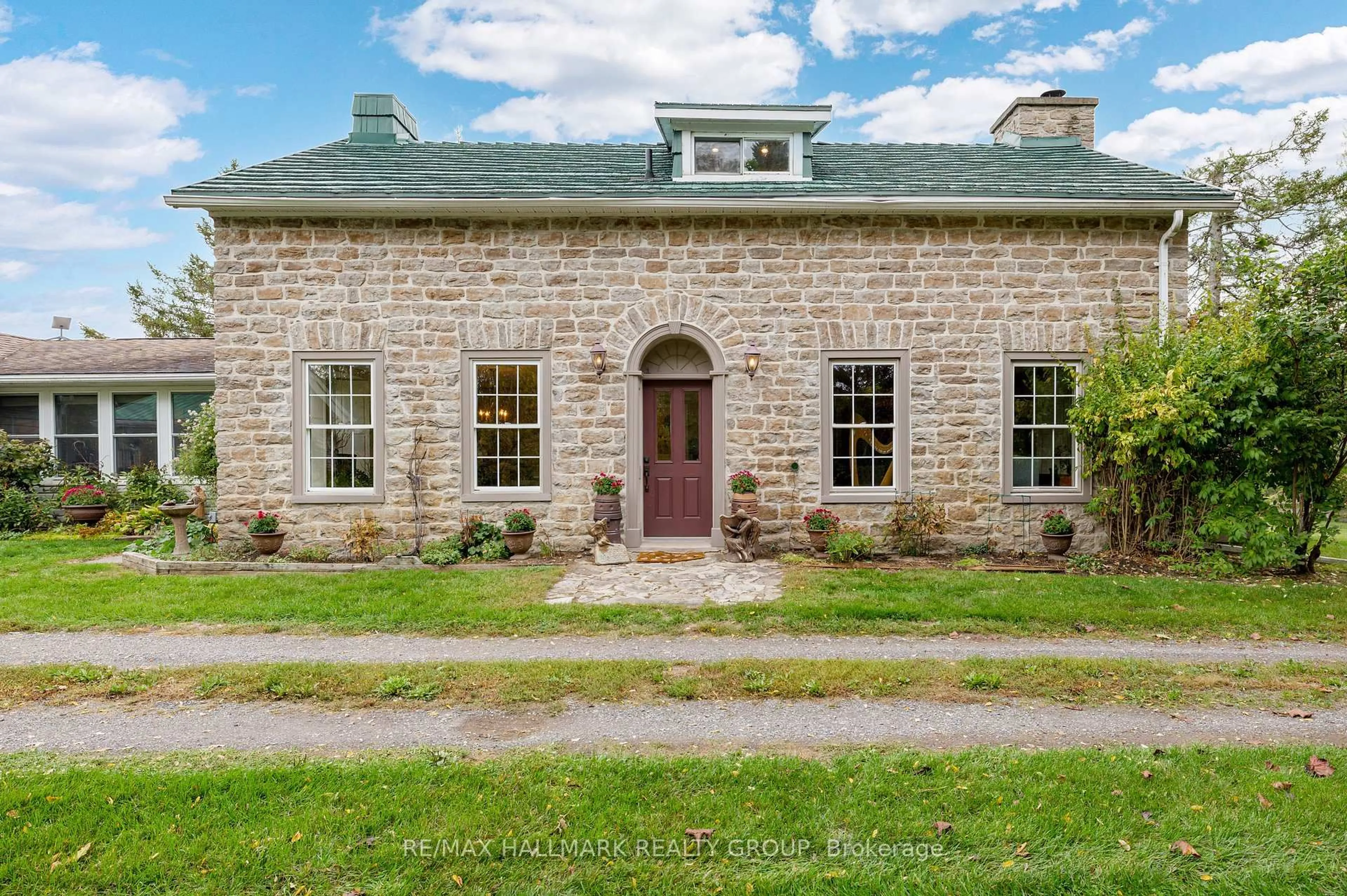 Home with brick exterior material, building for 5952 Bains Rd, Elizabethtown-Kitley Ontario K6V 5T5