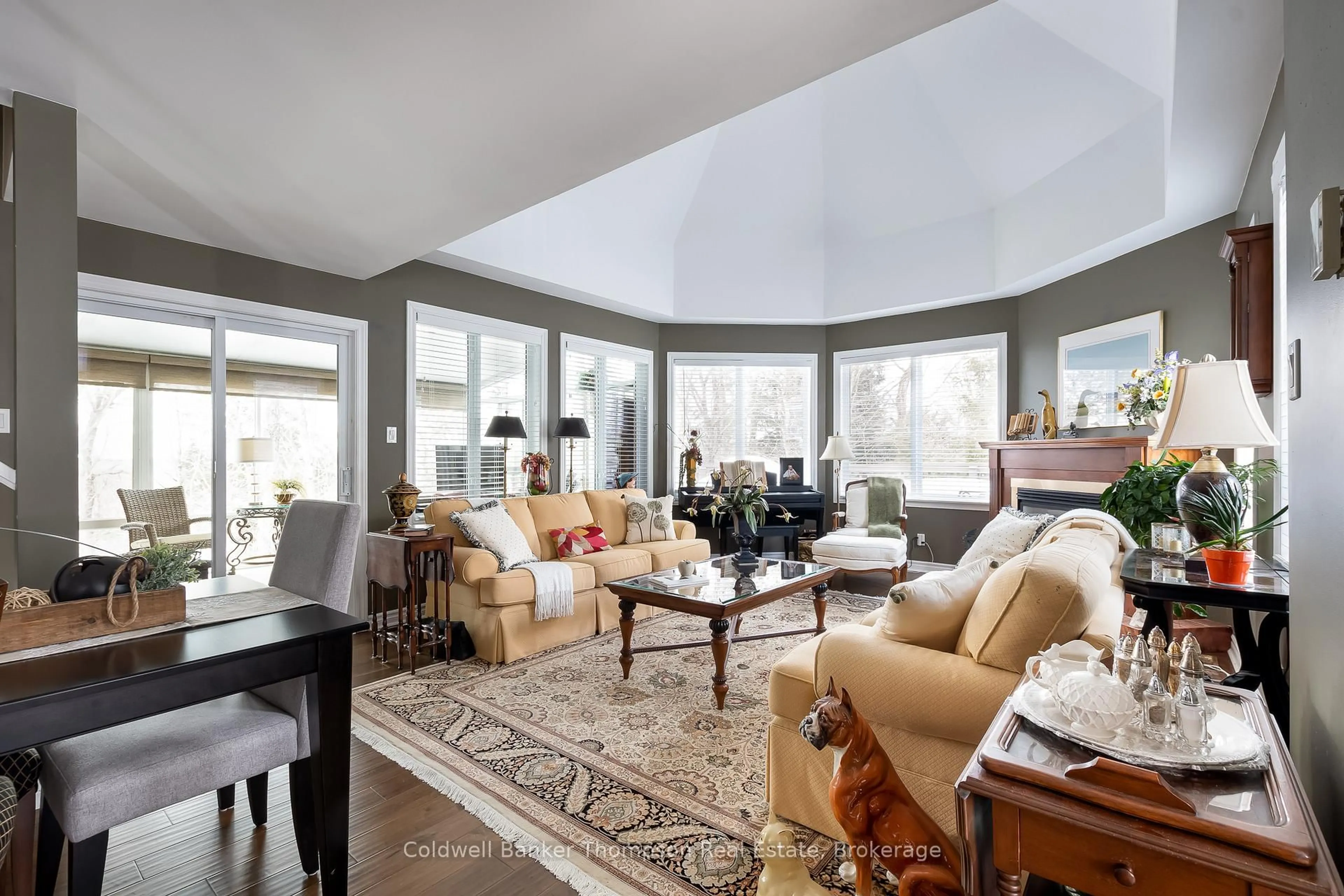 Living room with furniture, unknown for 30 Deerfoot Tr, Huntsville Ontario P1H 0A6