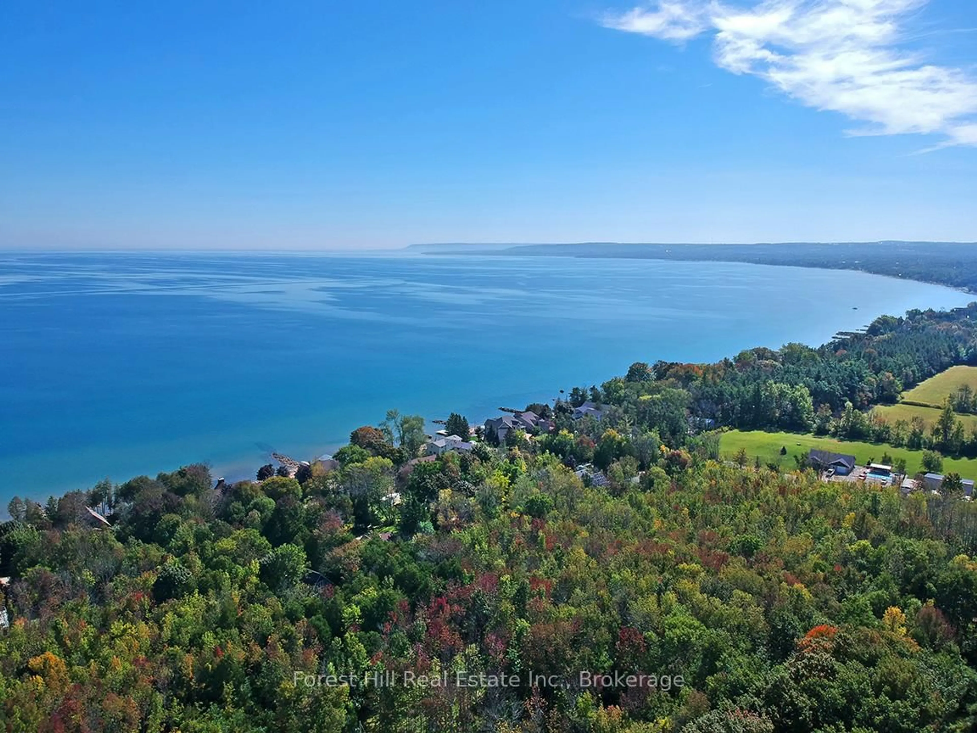 A pic from outside/outdoor area/front of a property/back of a property/a pic from drone, water/lake/river/ocean view for 104 Mckay Crt, Meaford Ontario N4L 1W5