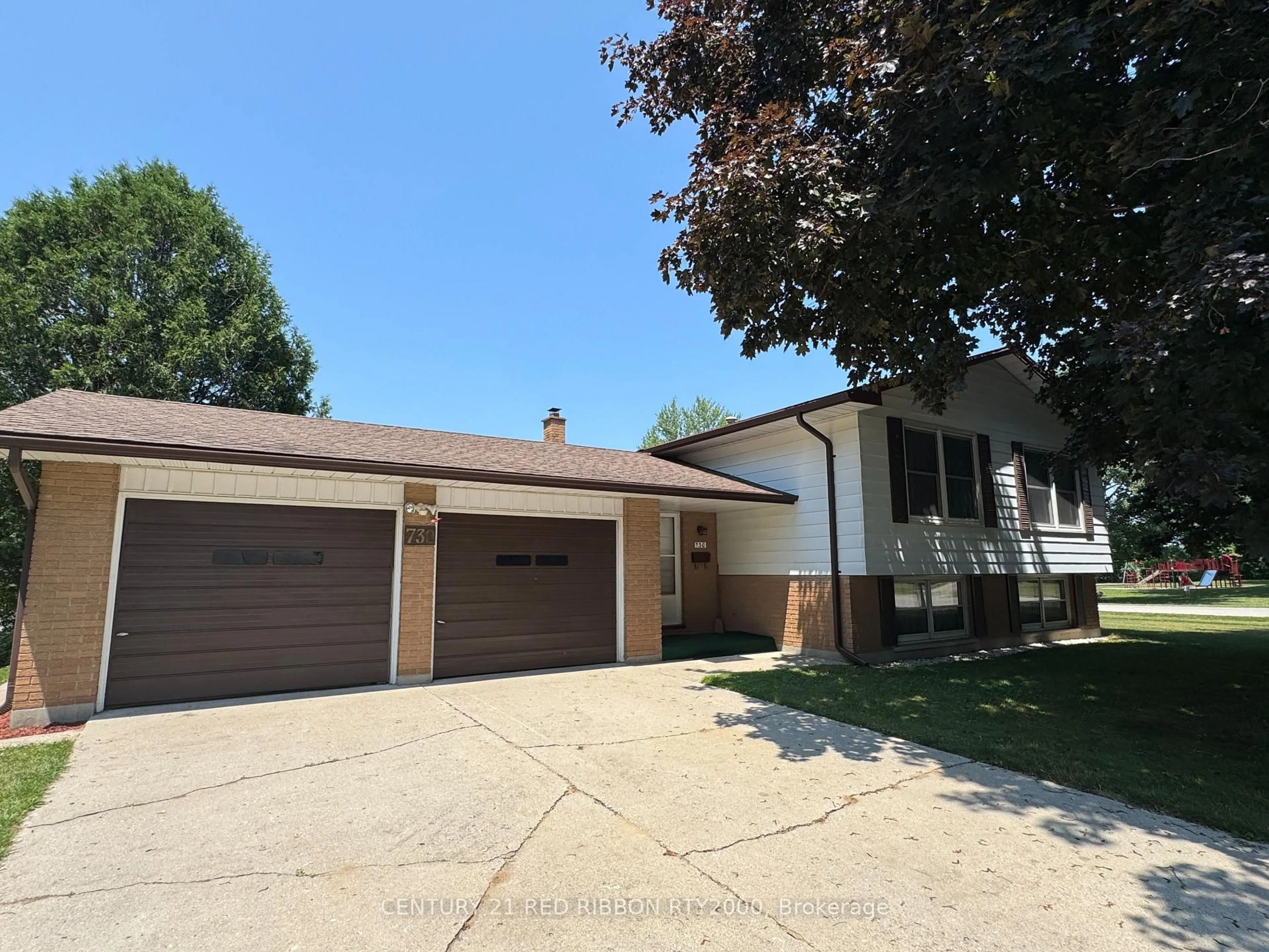 Unknown for 730 Glover Cres, Strathroy-Caradoc Ontario N0L 1W0