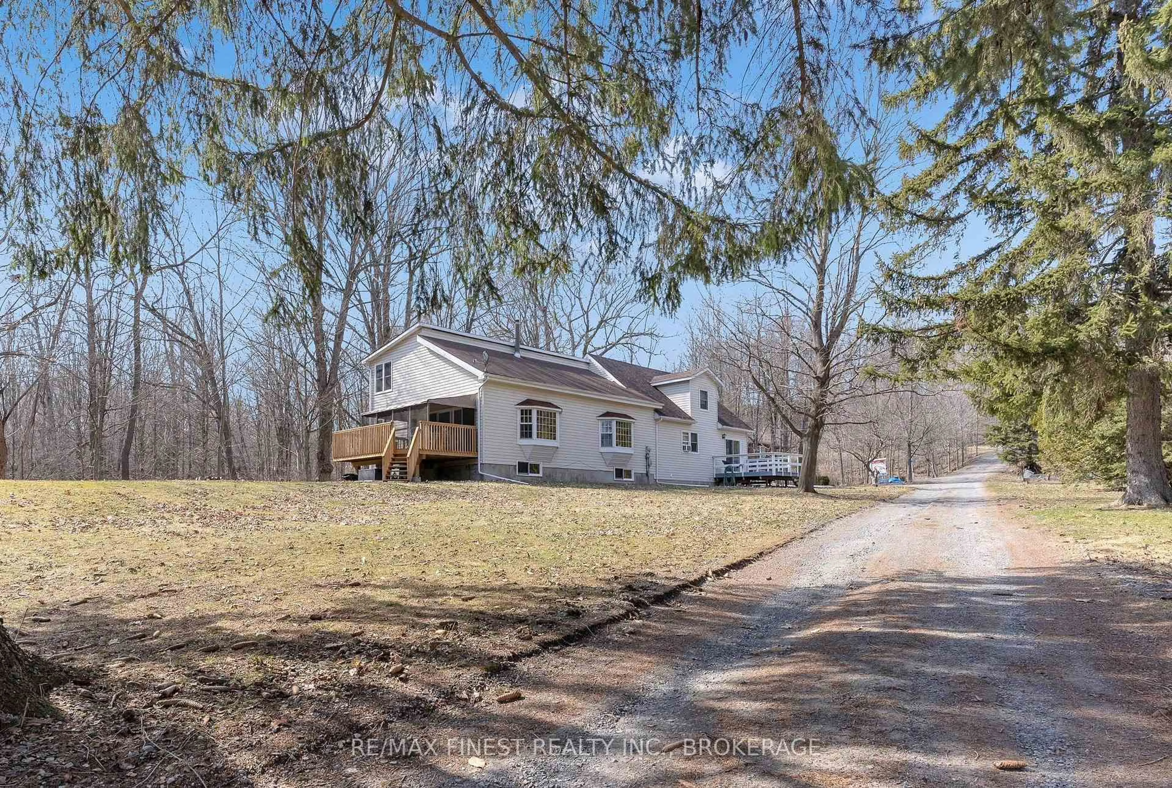 A pic from outside/outdoor area/front of a property/back of a property/a pic from drone, street for 3961 WATERFALL Lane, Inverary Ontario K0H 1X0