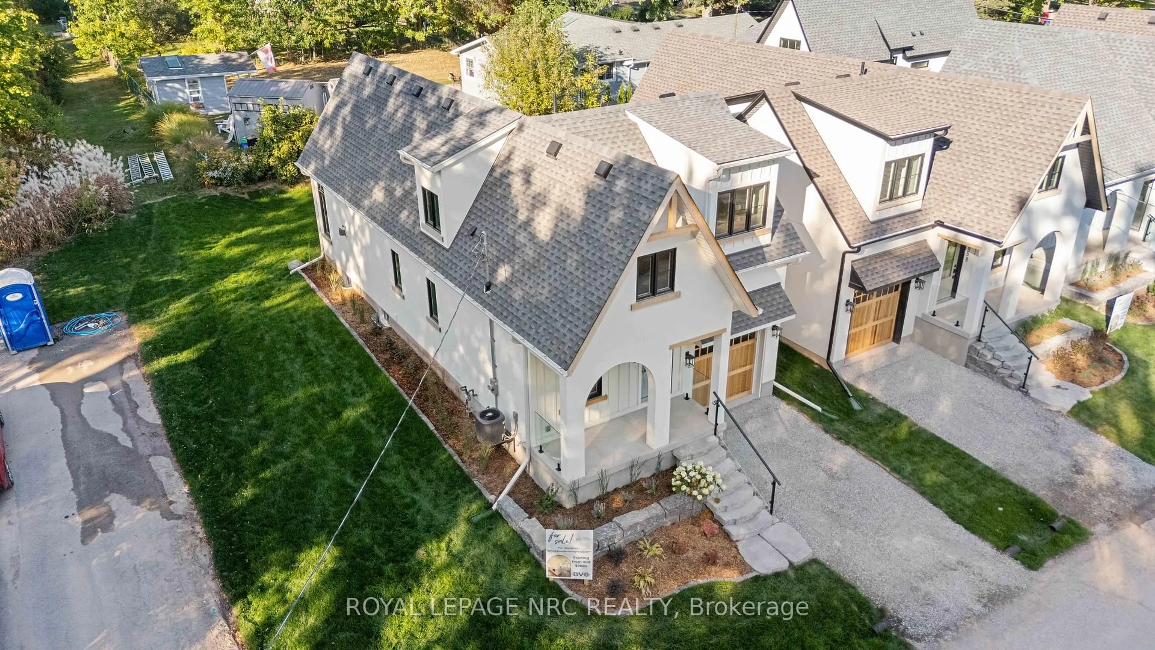 A pic from outside/outdoor area/front of a property/back of a property/a pic from drone, street for 4062 GLENSPRING Rd, Fort Erie Ontario L0S 1B0