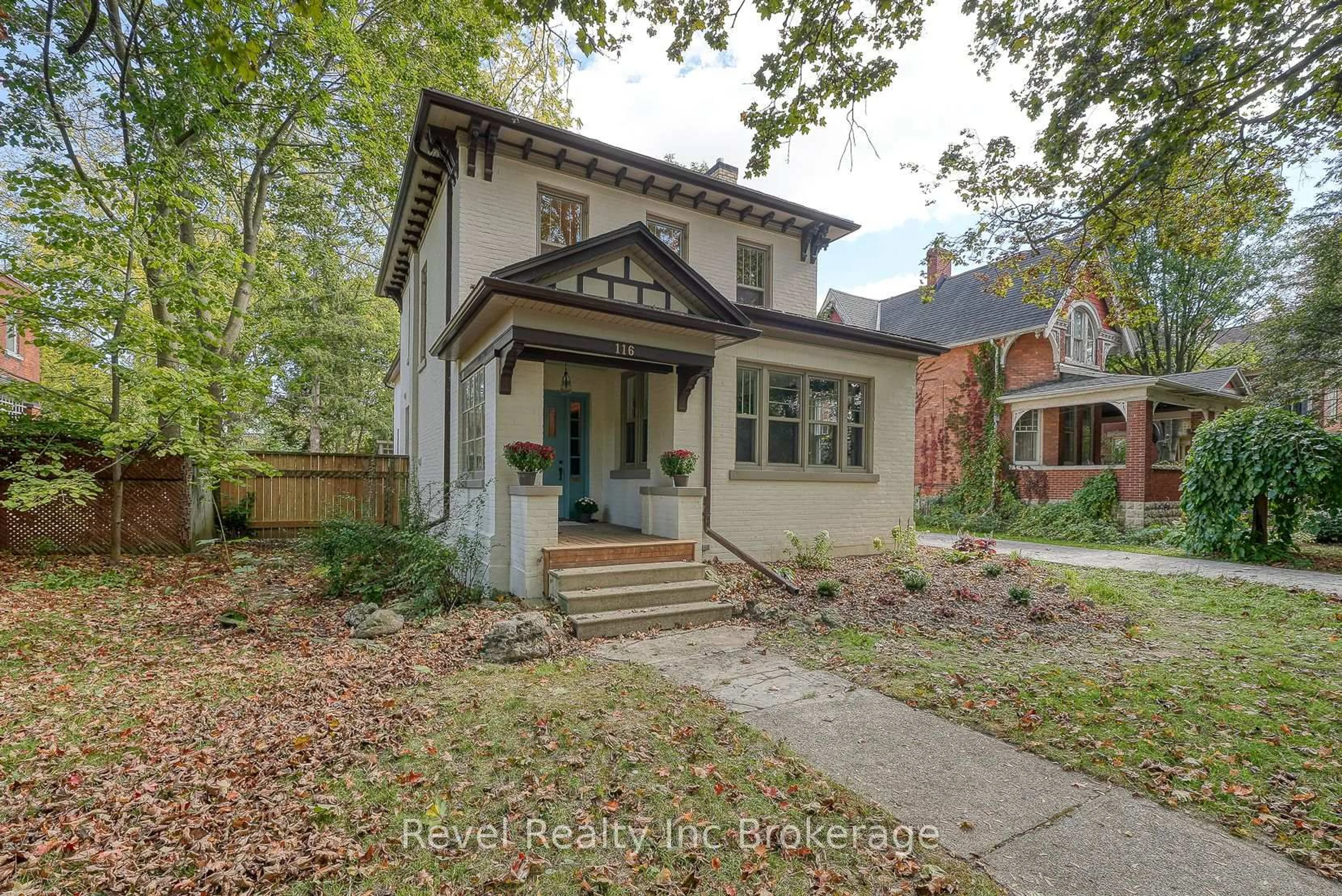 Home with brick exterior material, street for 116 Vansittart Ave, Woodstock Ontario N4S 6E6