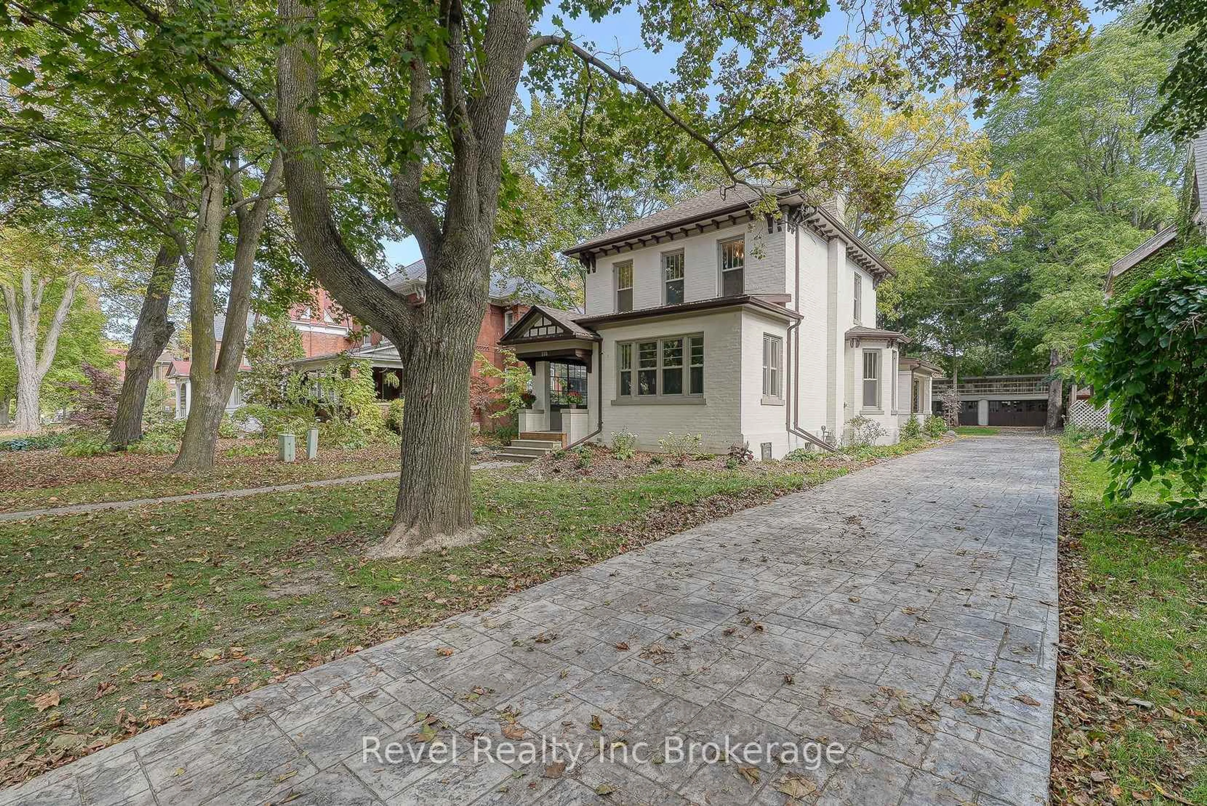 Home with brick exterior material, street for 116 Vansittart Ave, Woodstock Ontario N4S 6E6
