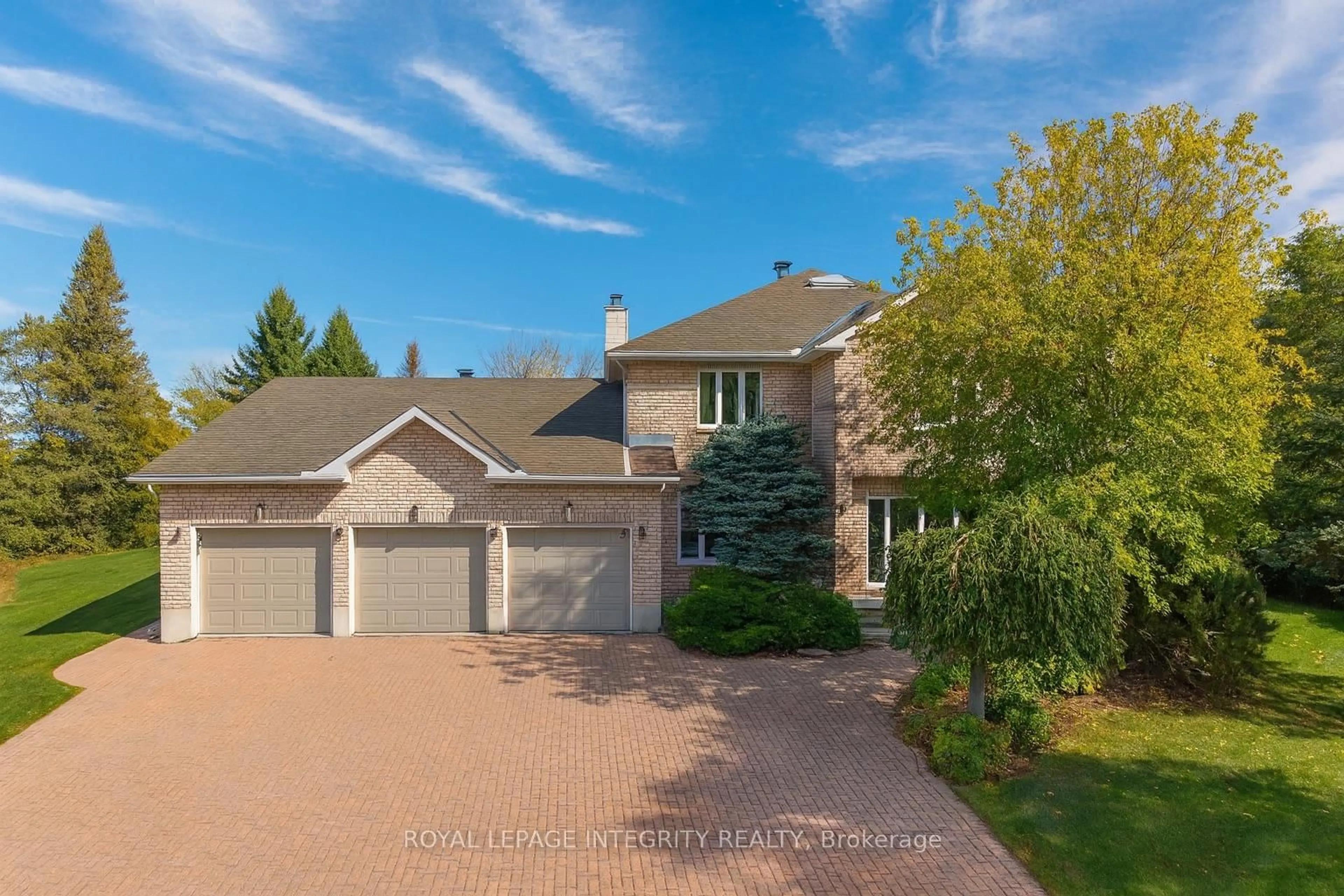 A pic from outside/outdoor area/front of a property/back of a property/a pic from drone, street for 6 Marchbrook Circ, Ottawa Ontario K2W 1A1