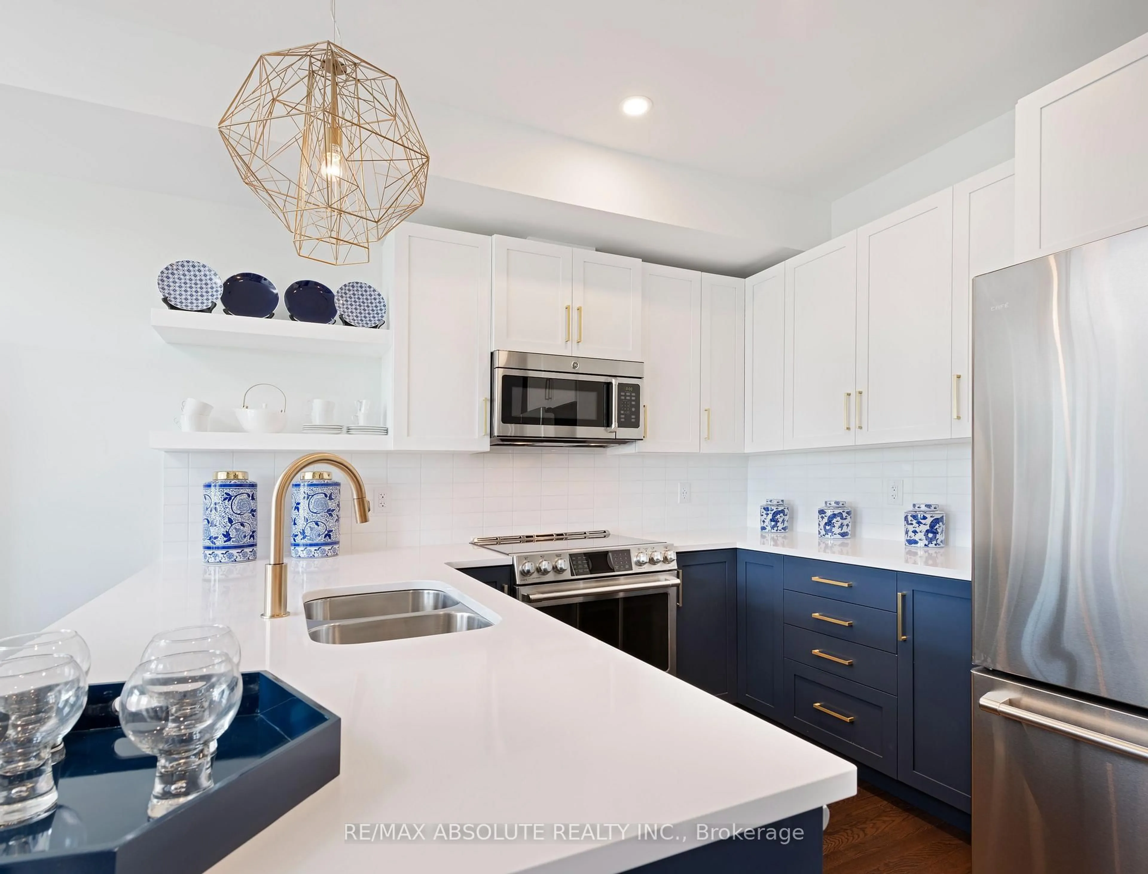 Contemporary kitchen, ceramic/tile floor for 208 Seabert Dr, Arnprior Ontario K7S 0H9