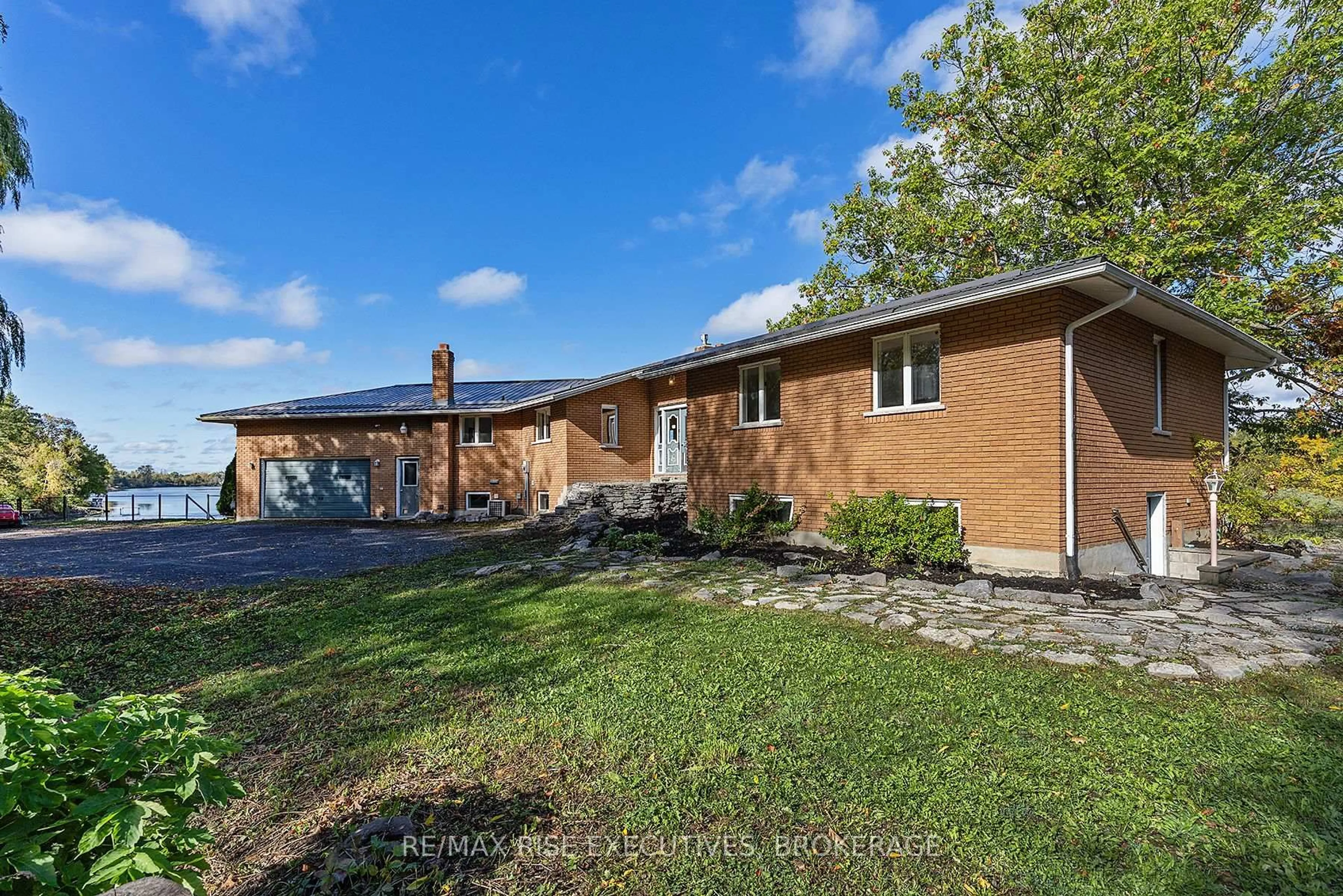 Unknown for 71 River Rd, Greater Napanee Ontario K7P 3H7