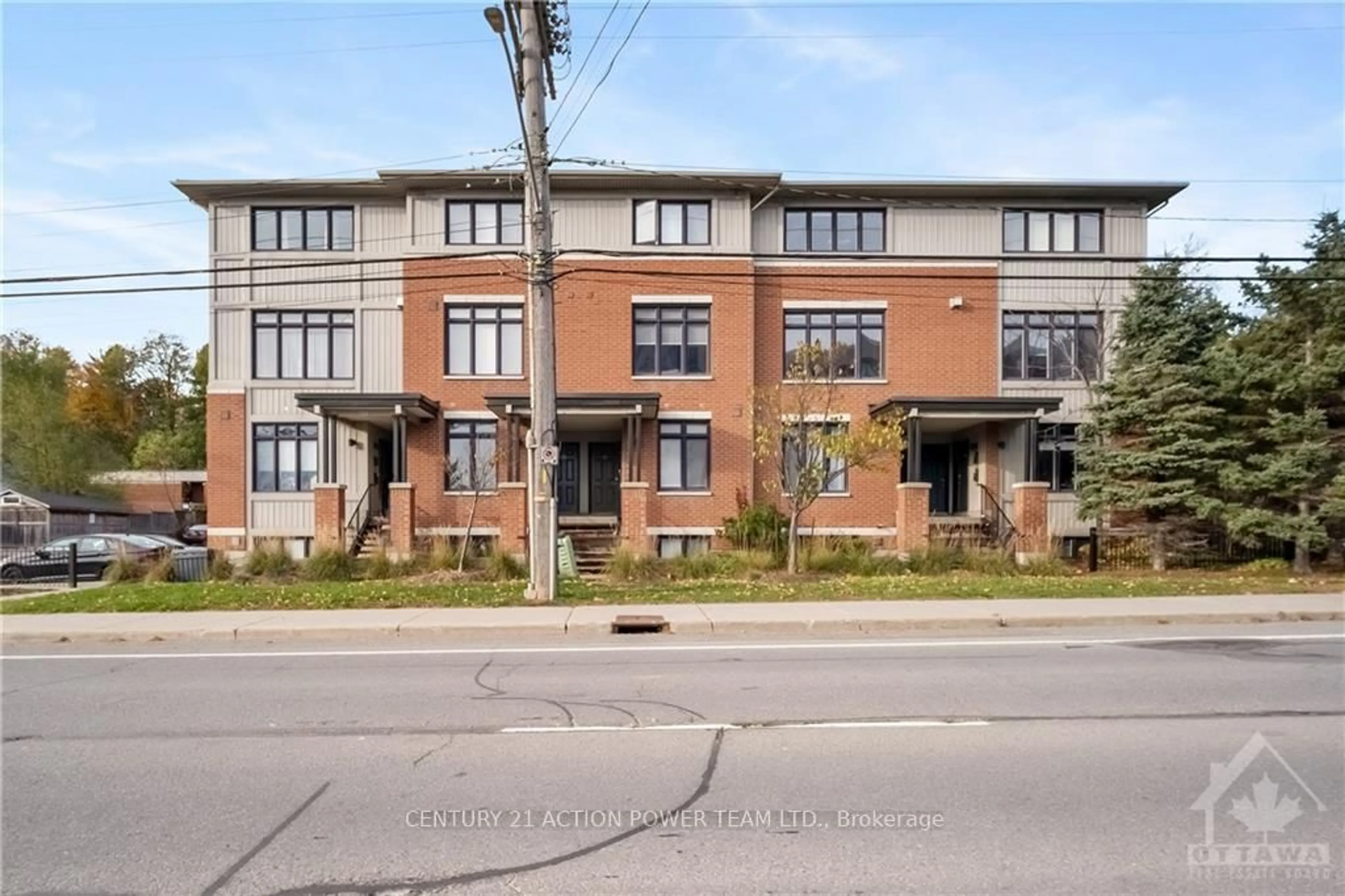 Home with brick exterior material, street for 799 Montreal Rd #28, Ottawa Ontario K1K 0S9