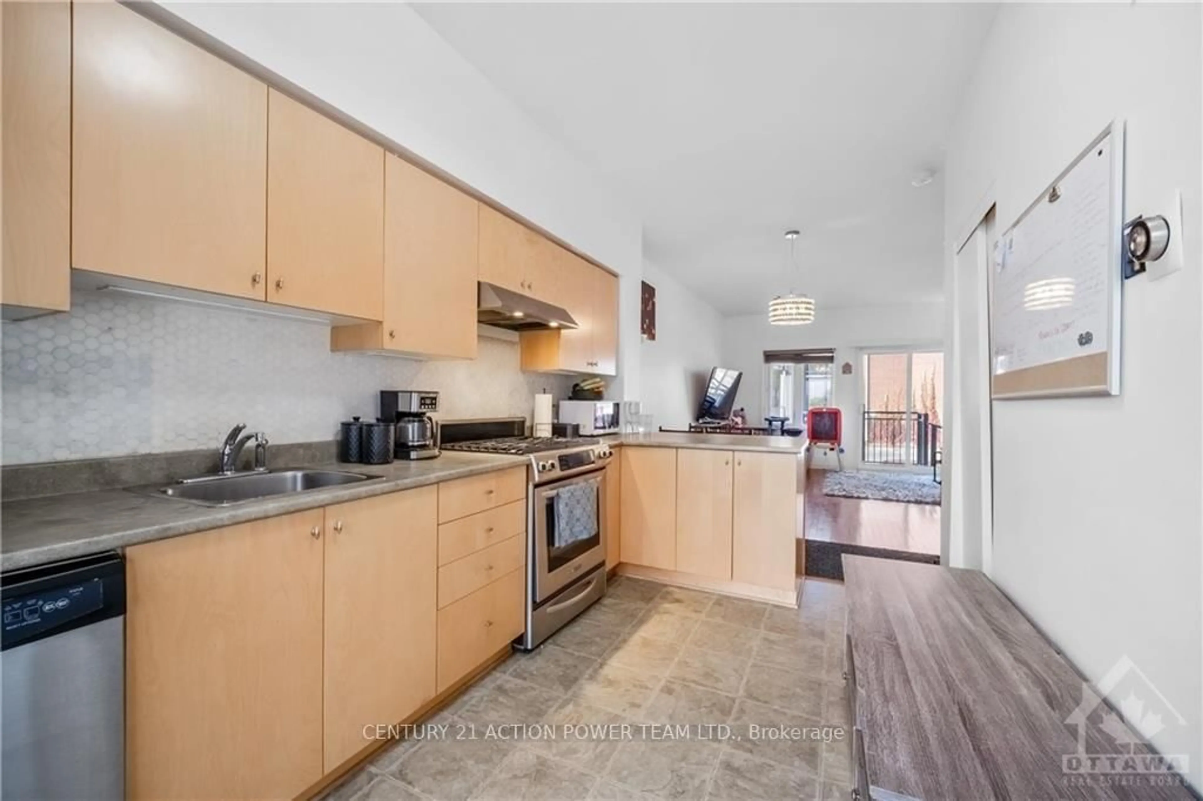 Open concept kitchen, unknown for 799 Montreal Rd #28, Ottawa Ontario K1K 0S9