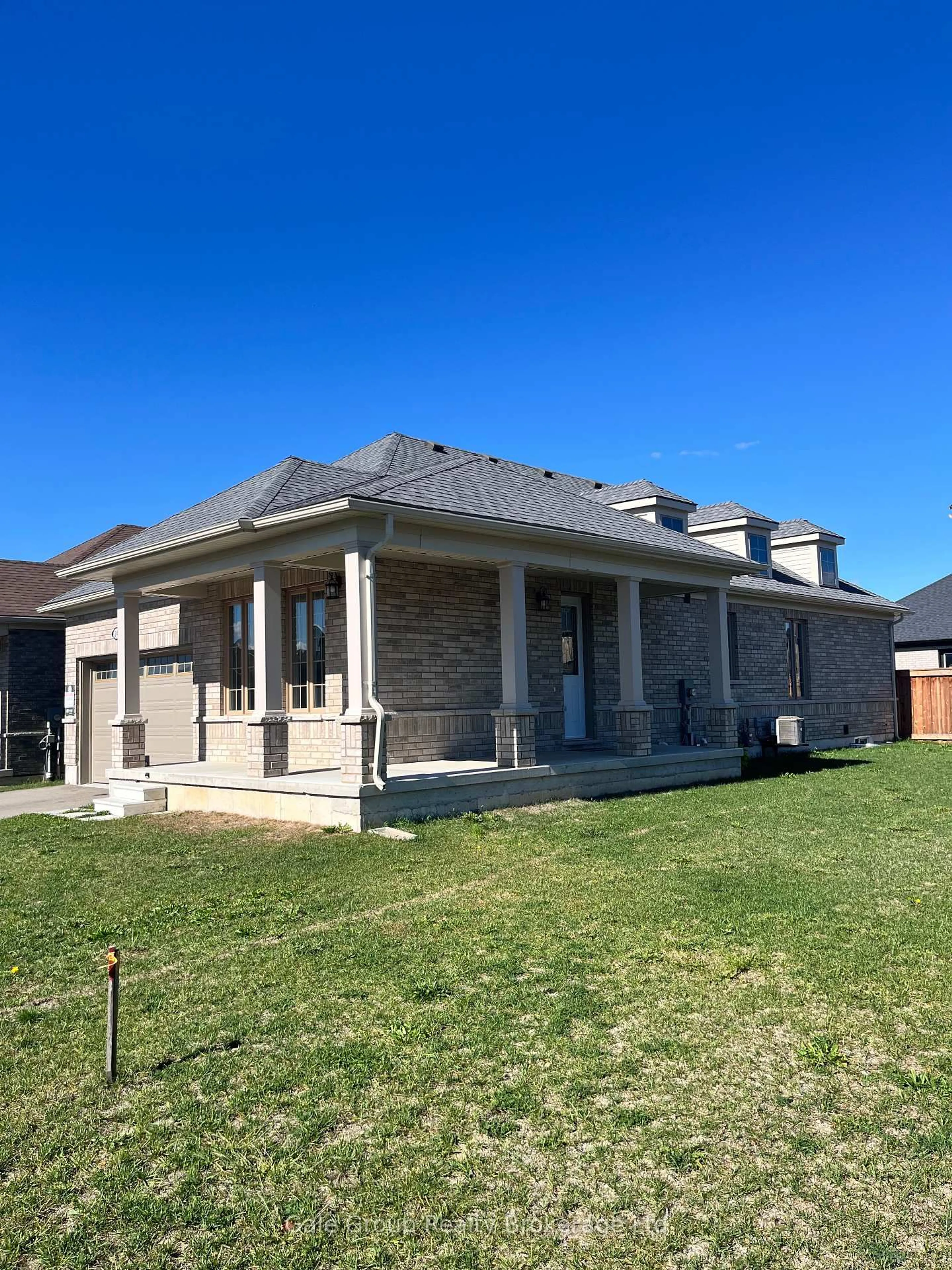 Home with brick exterior material, building for 24 Harwood St, Tillsonburg Ontario N4G 0J8