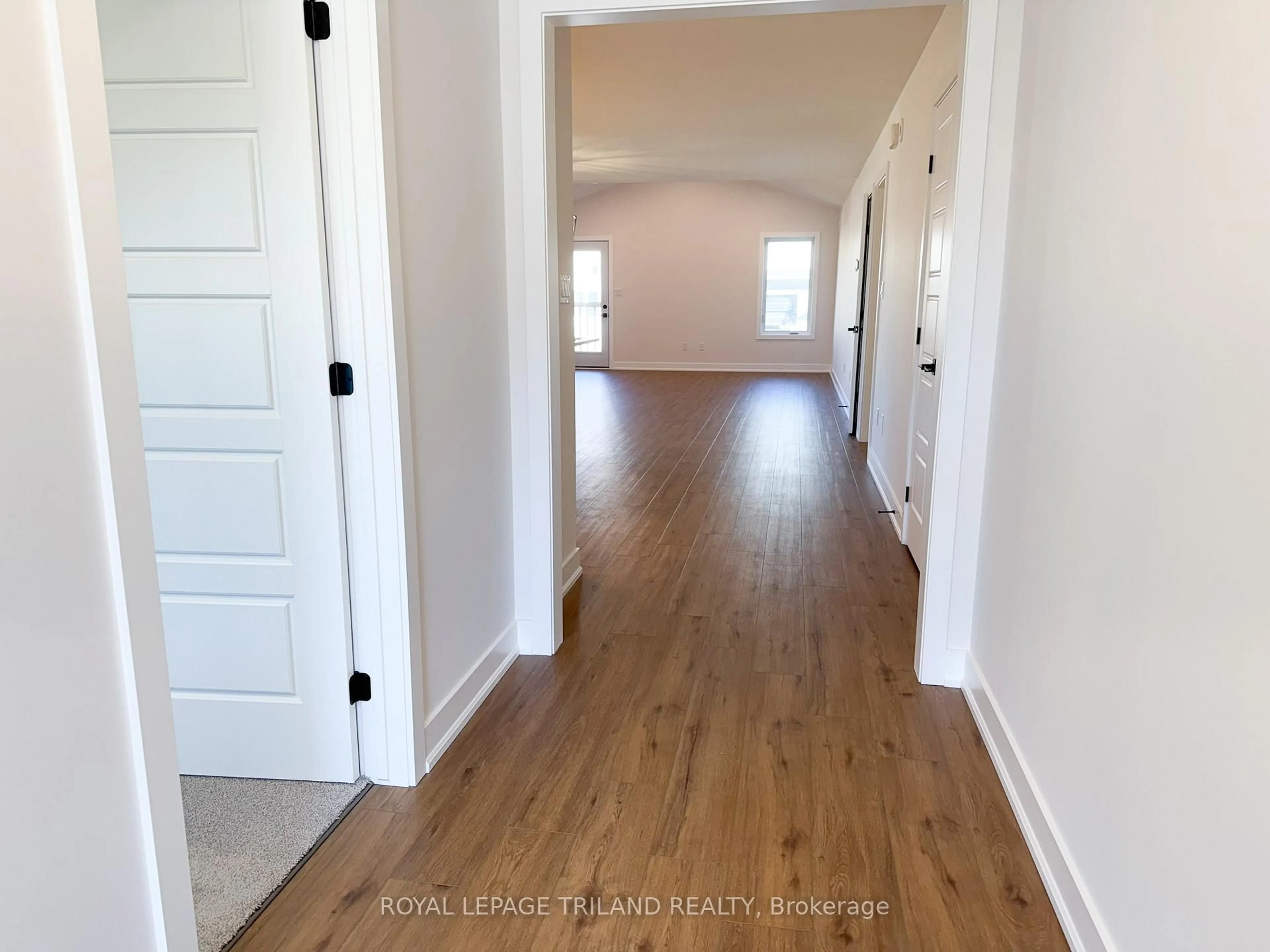 Indoor entryway for 134 Styles Dr, St. Thomas Ontario N5R 0R1