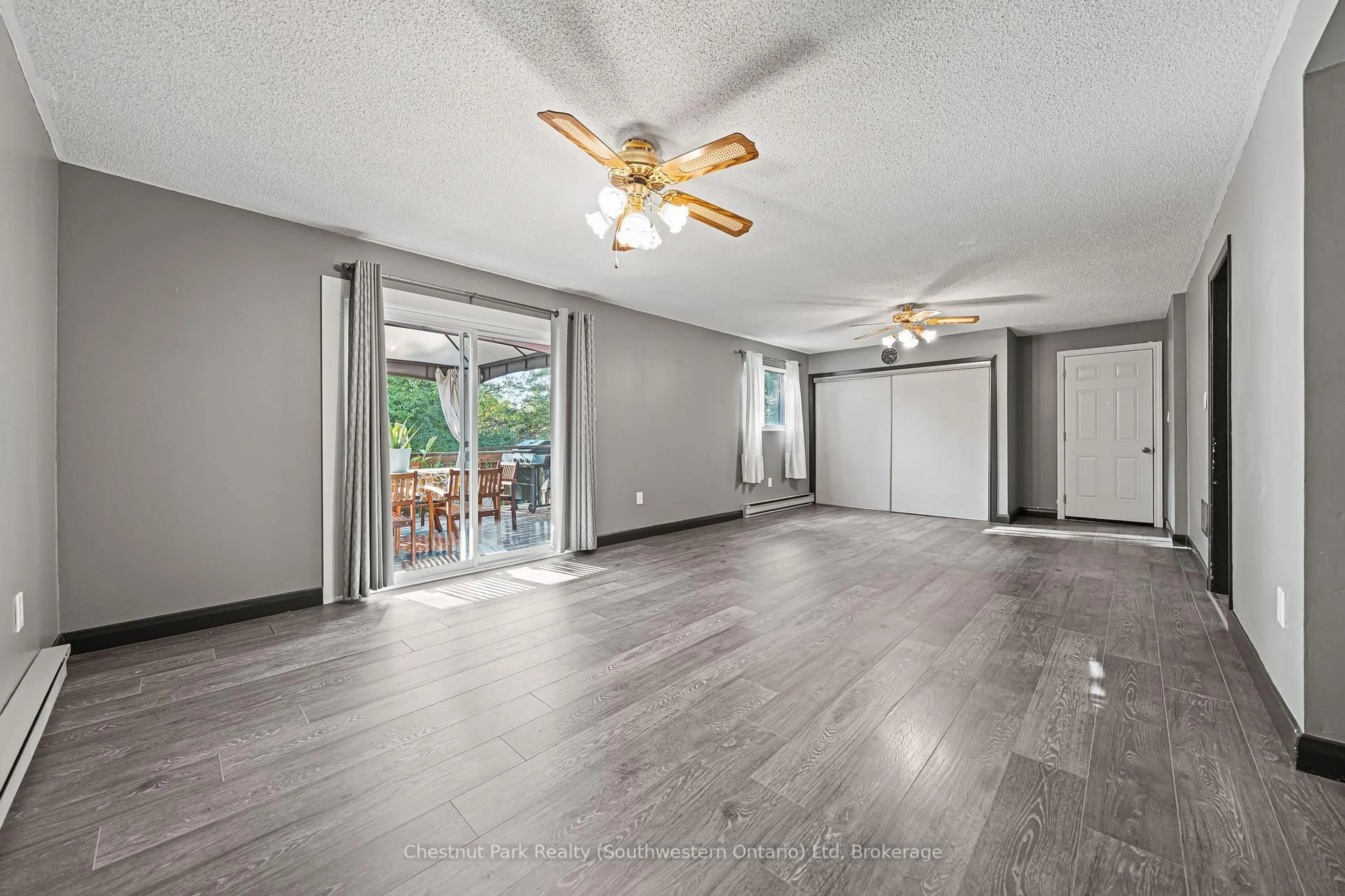 Unknown for 29 Ridgewood Ave, Waterloo Ontario N2H 4L1