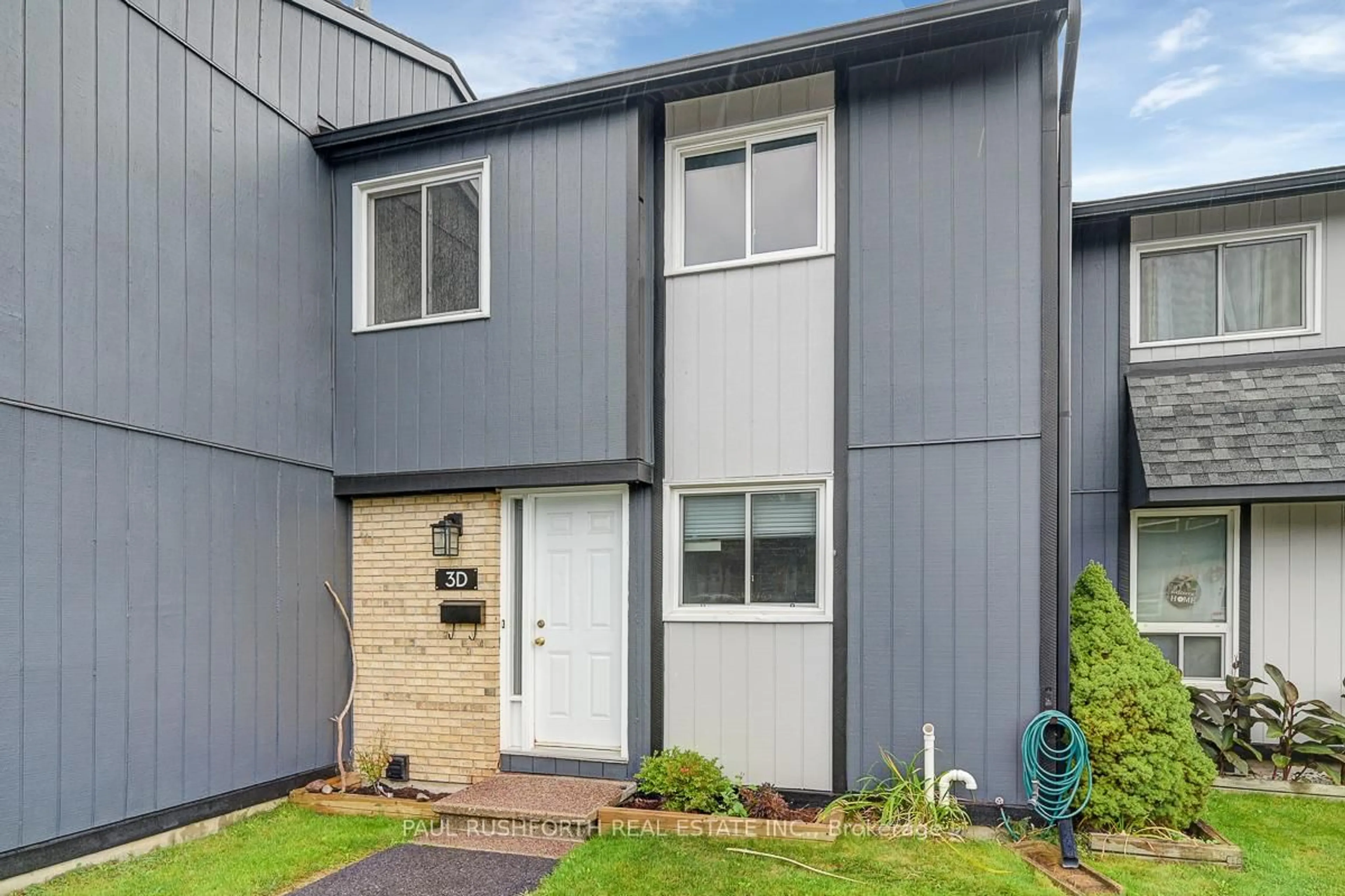 Home with vinyl exterior material, street for 3D Spring Grove Lane, Barrhaven Ontario K2J 2C5