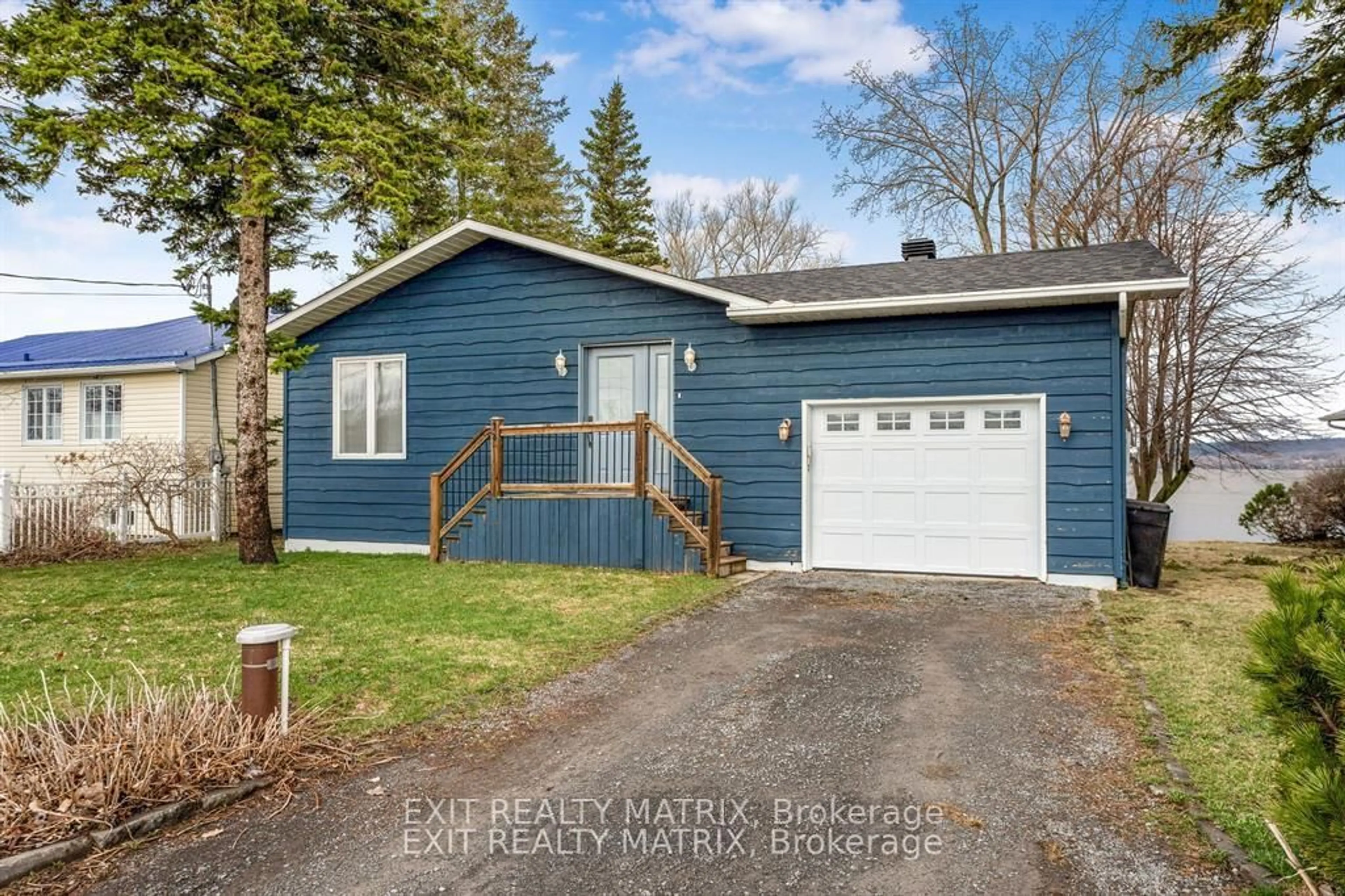Home with vinyl exterior material, street for 922 Lalonde Rd, Champlain Ontario K0B 1K0