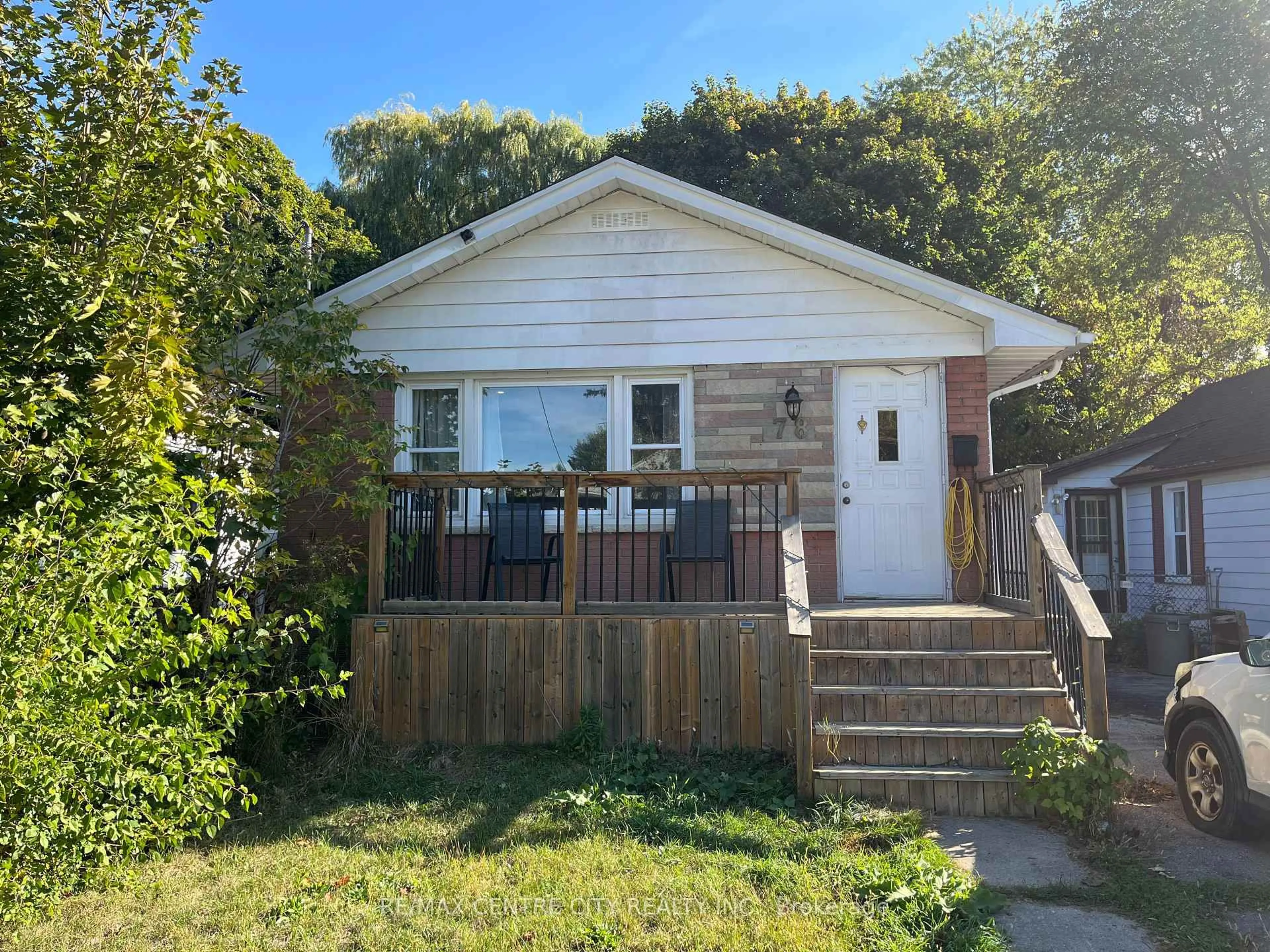 Shed for 78 Boullee St, London East Ontario N5Y 1T6