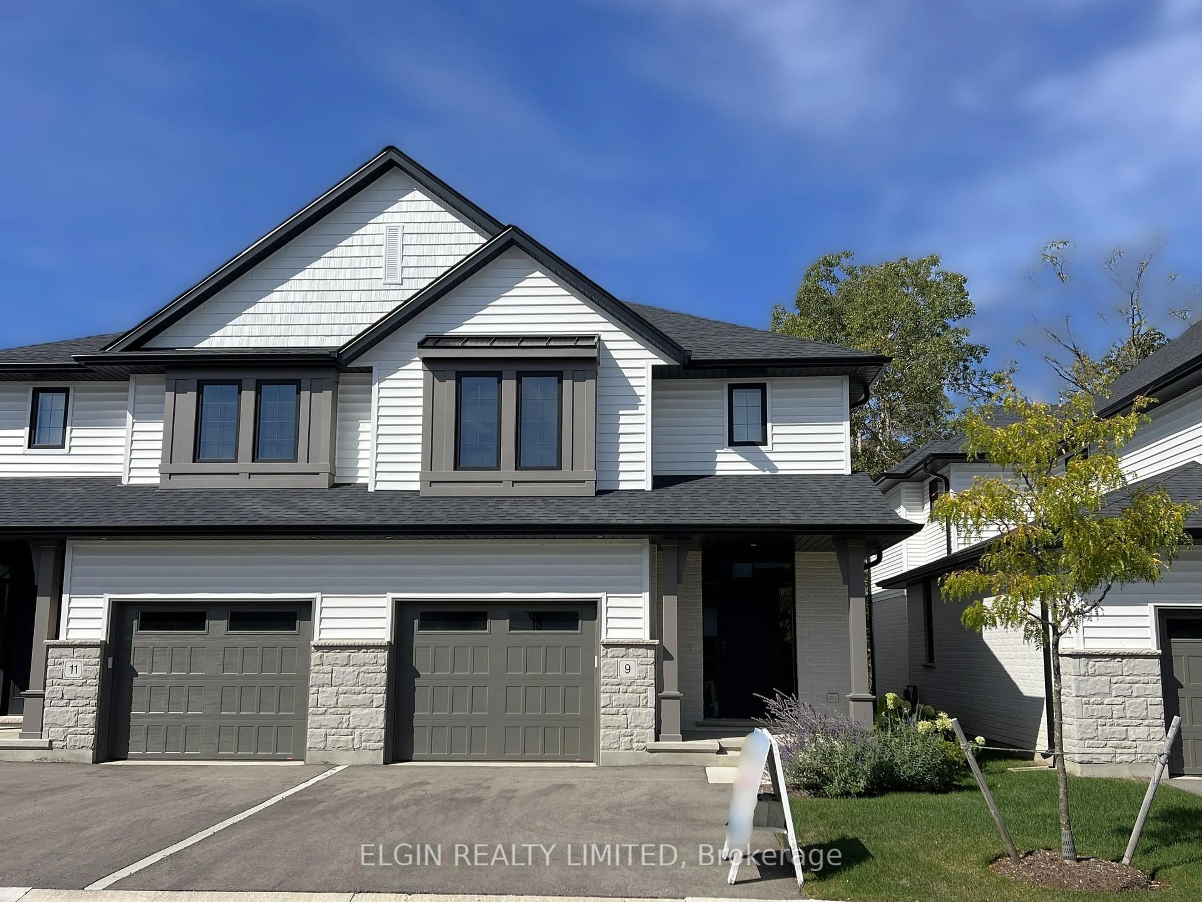 Home with brick exterior material, street for 9-49 Royal Dornoch Dr, St. Thomas Ontario N5R 0P4