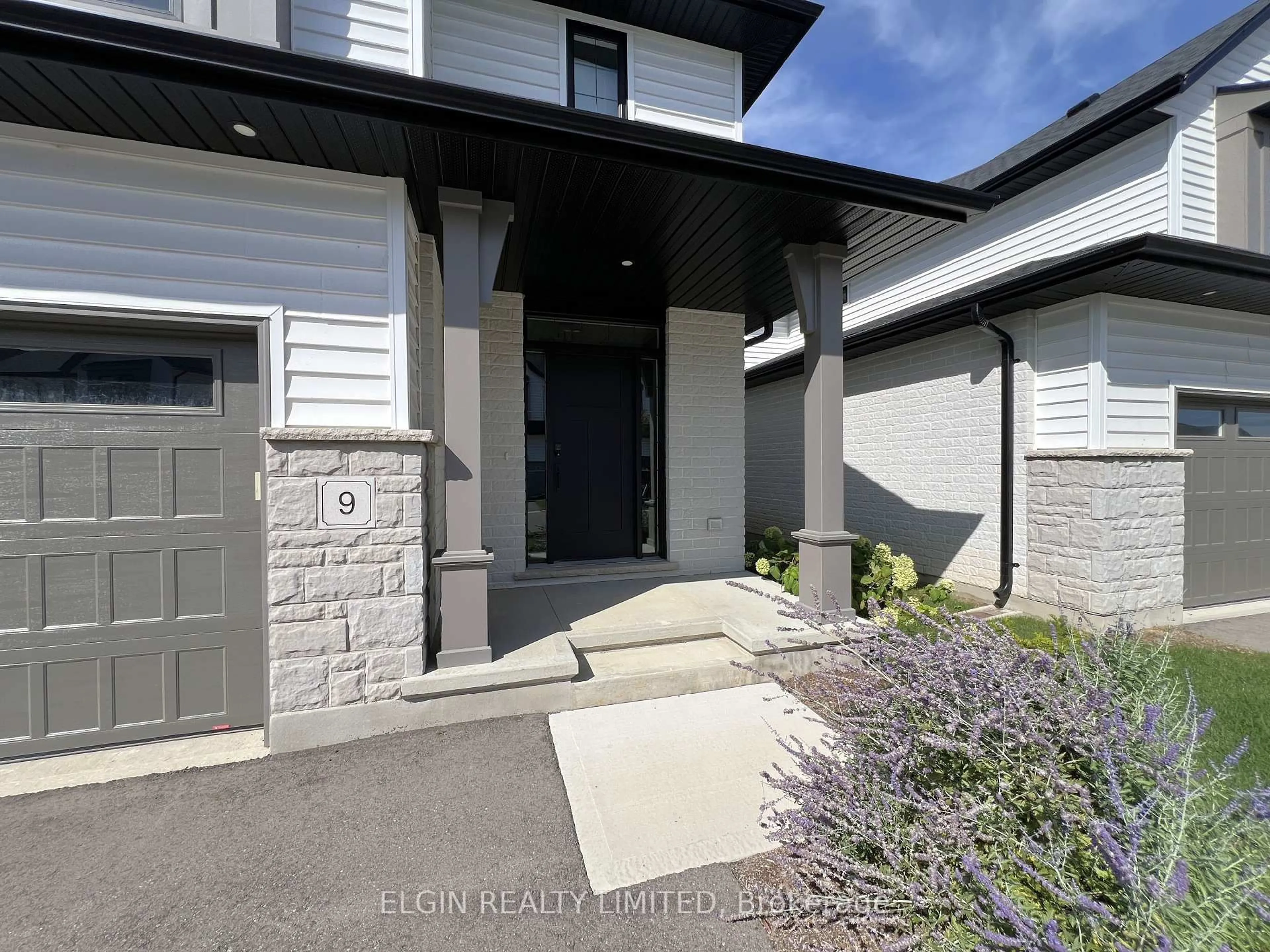 Unknown for 9-49 Royal Dornoch Dr, St. Thomas Ontario N5R 0P4