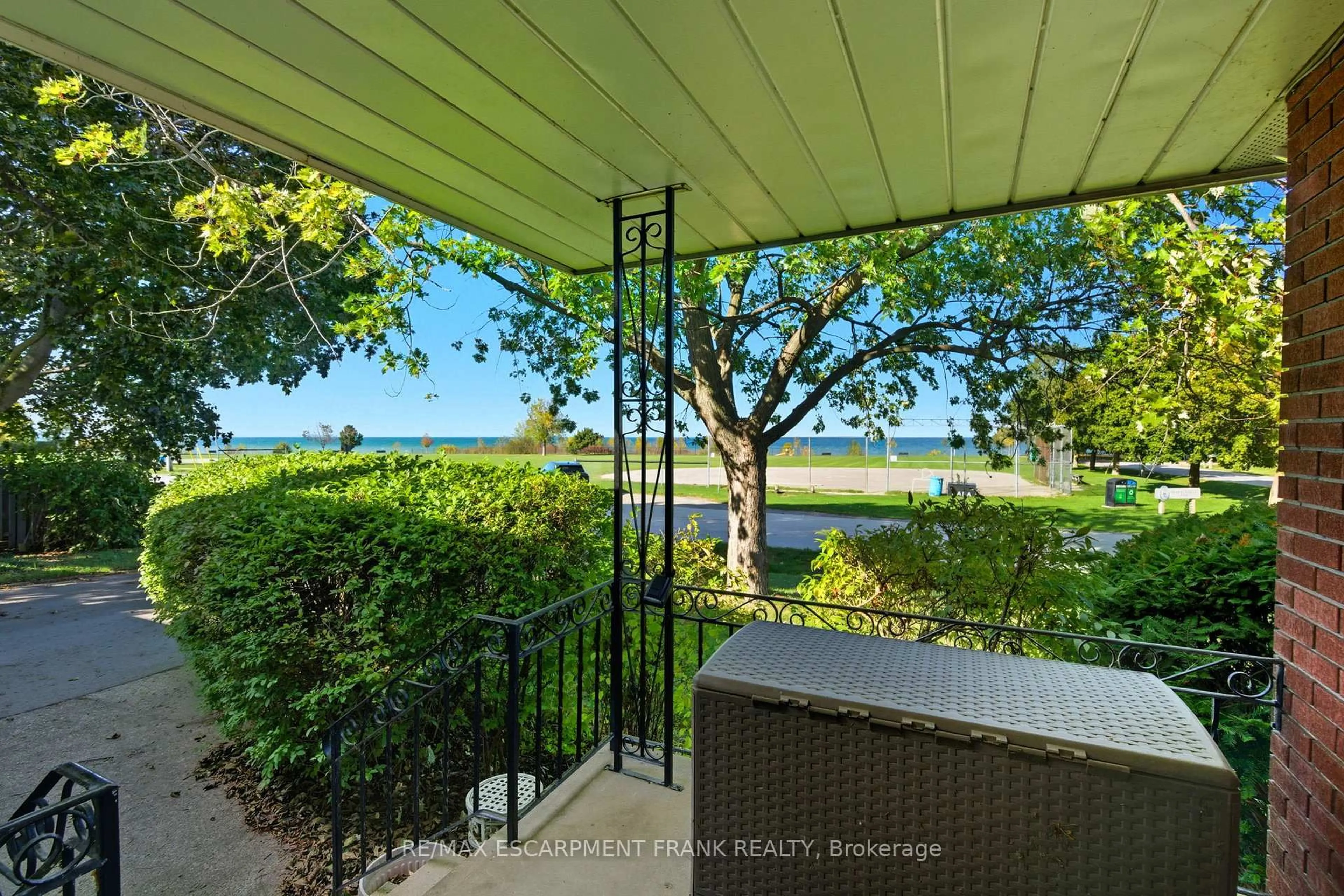 Patio, water/lake/river/ocean view for 67 Lakeside Dr, Grimsby Ontario L3M 2L3