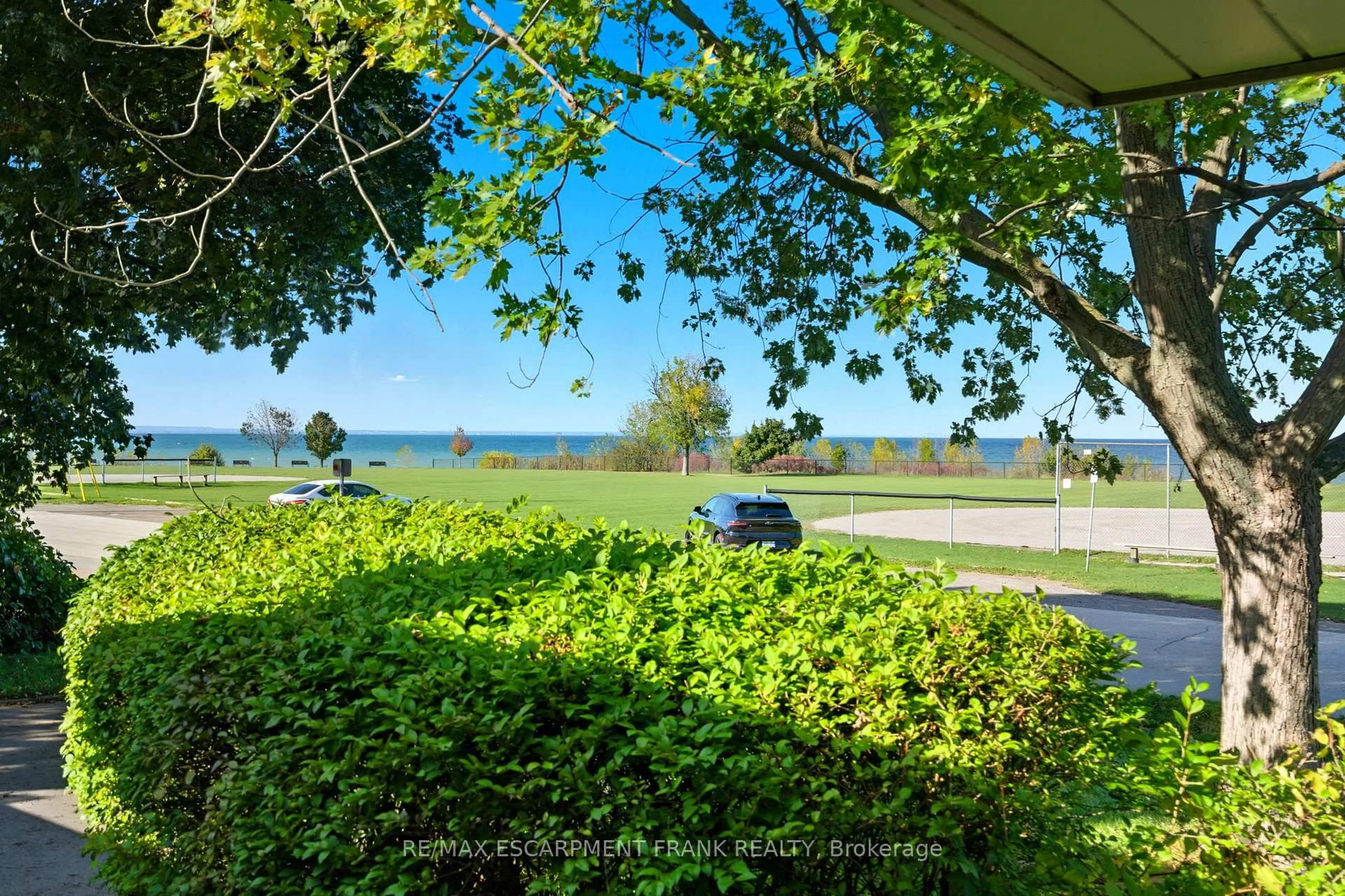 Patio, water/lake/river/ocean view for 67 Lakeside Dr, Grimsby Ontario L3M 2L3