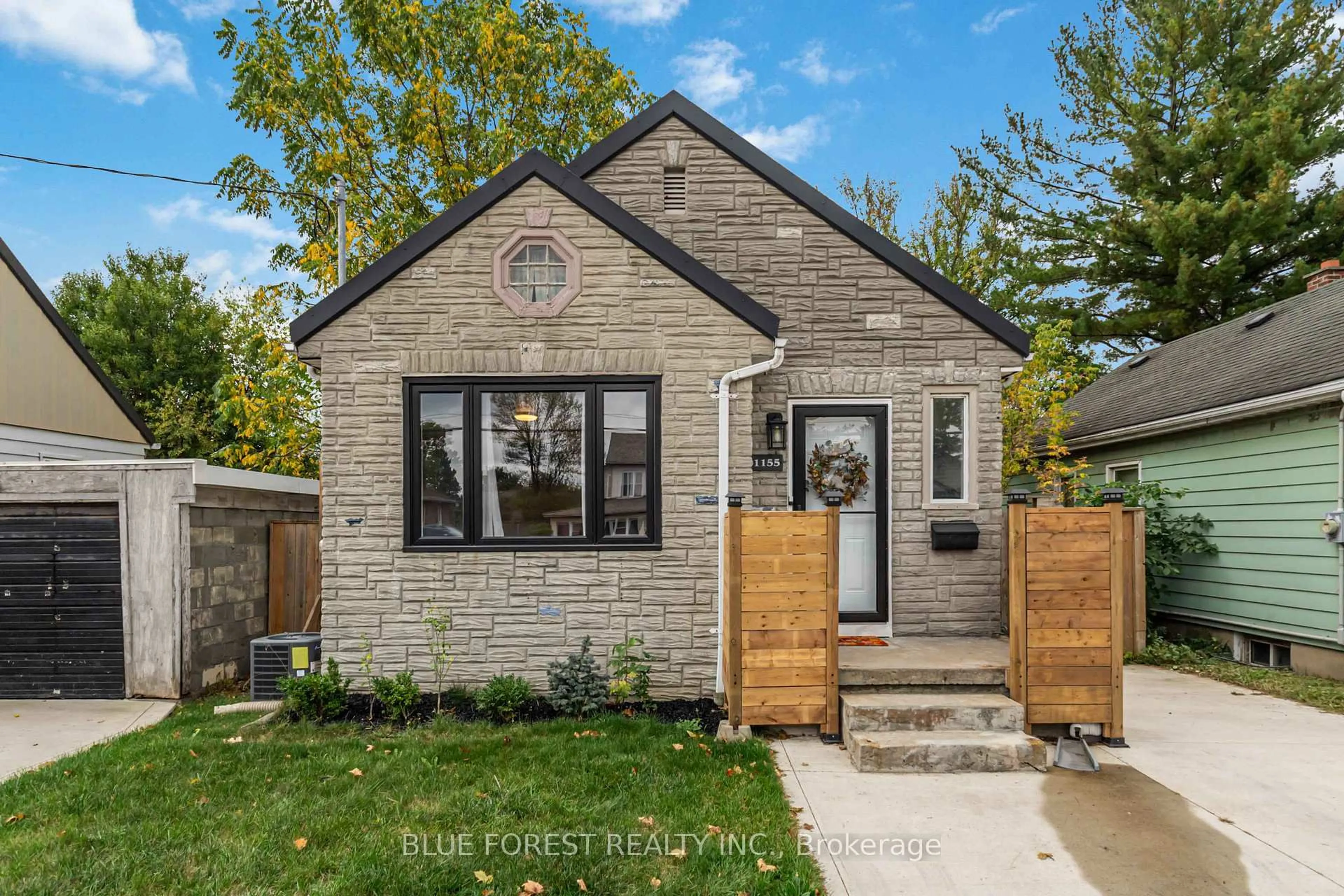 Home with brick exterior material, street for 1155 Trafalgar St, London East Ontario N5Z 1H3