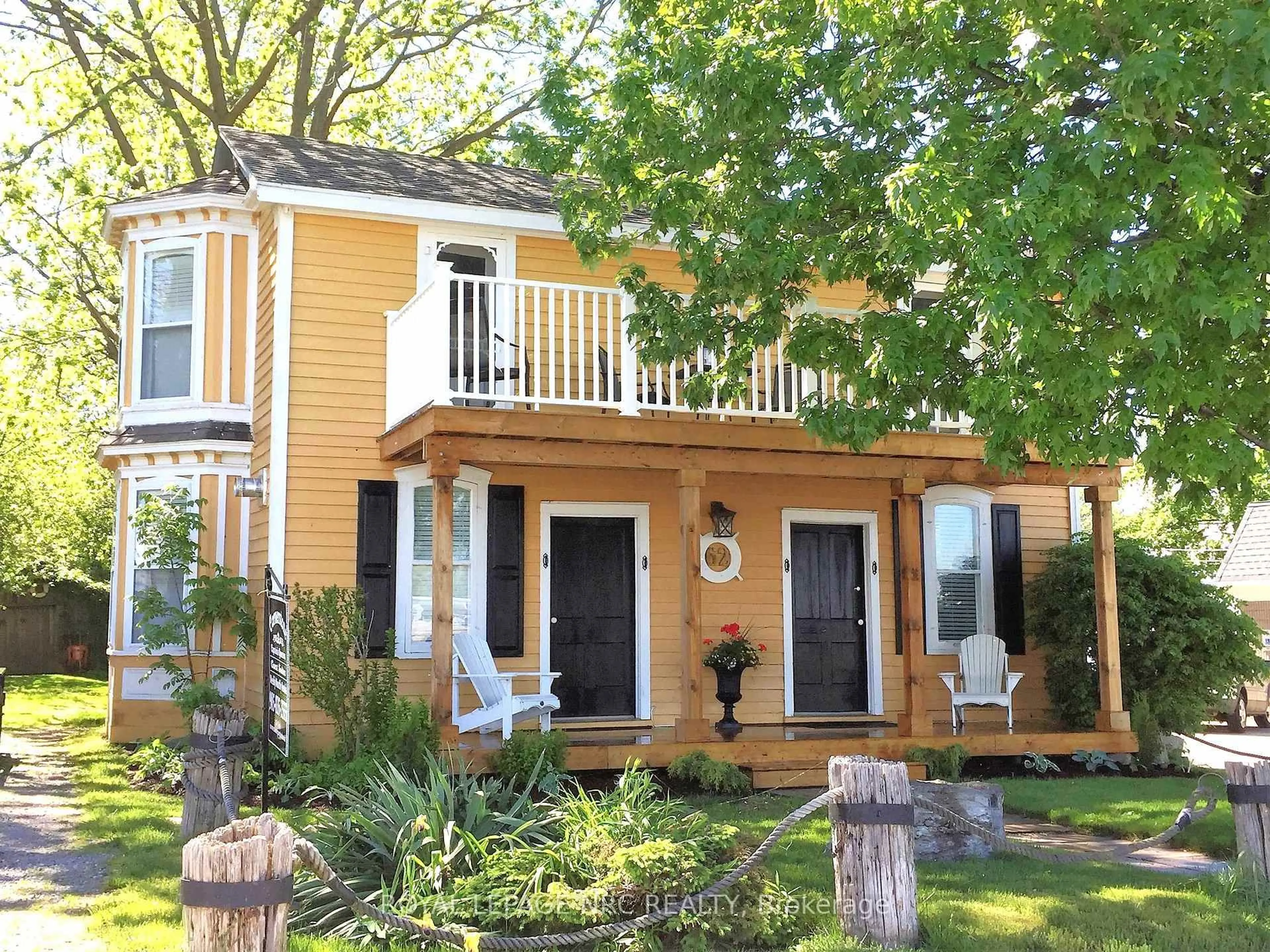 Home with vinyl exterior material, street for 62 West St, Port Colborne Ontario L3K 4C8