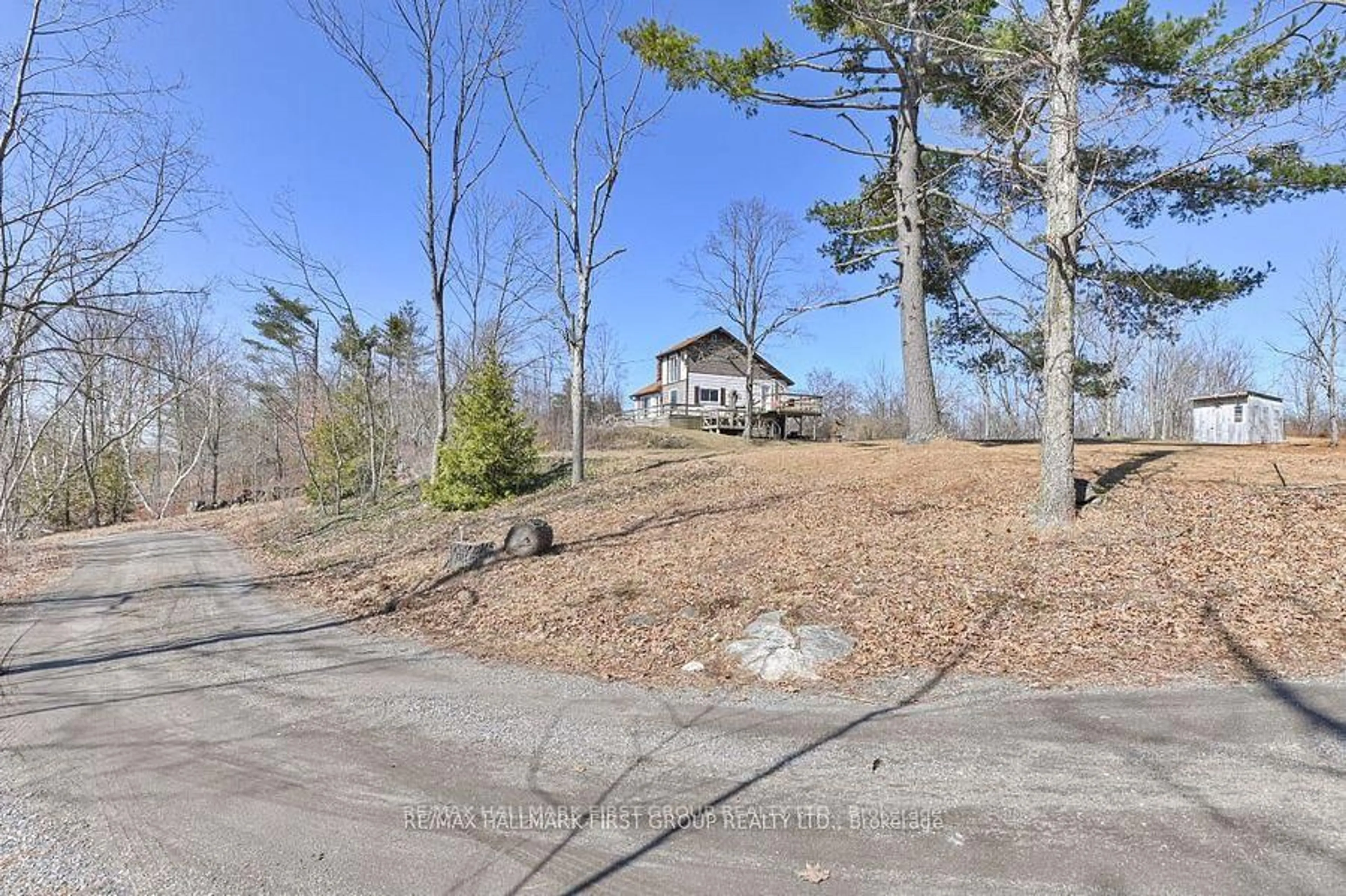A pic from outside/outdoor area/front of a property/back of a property/a pic from drone, unknown for 110227 Highway 7, Tweed Ontario K0K 3J0