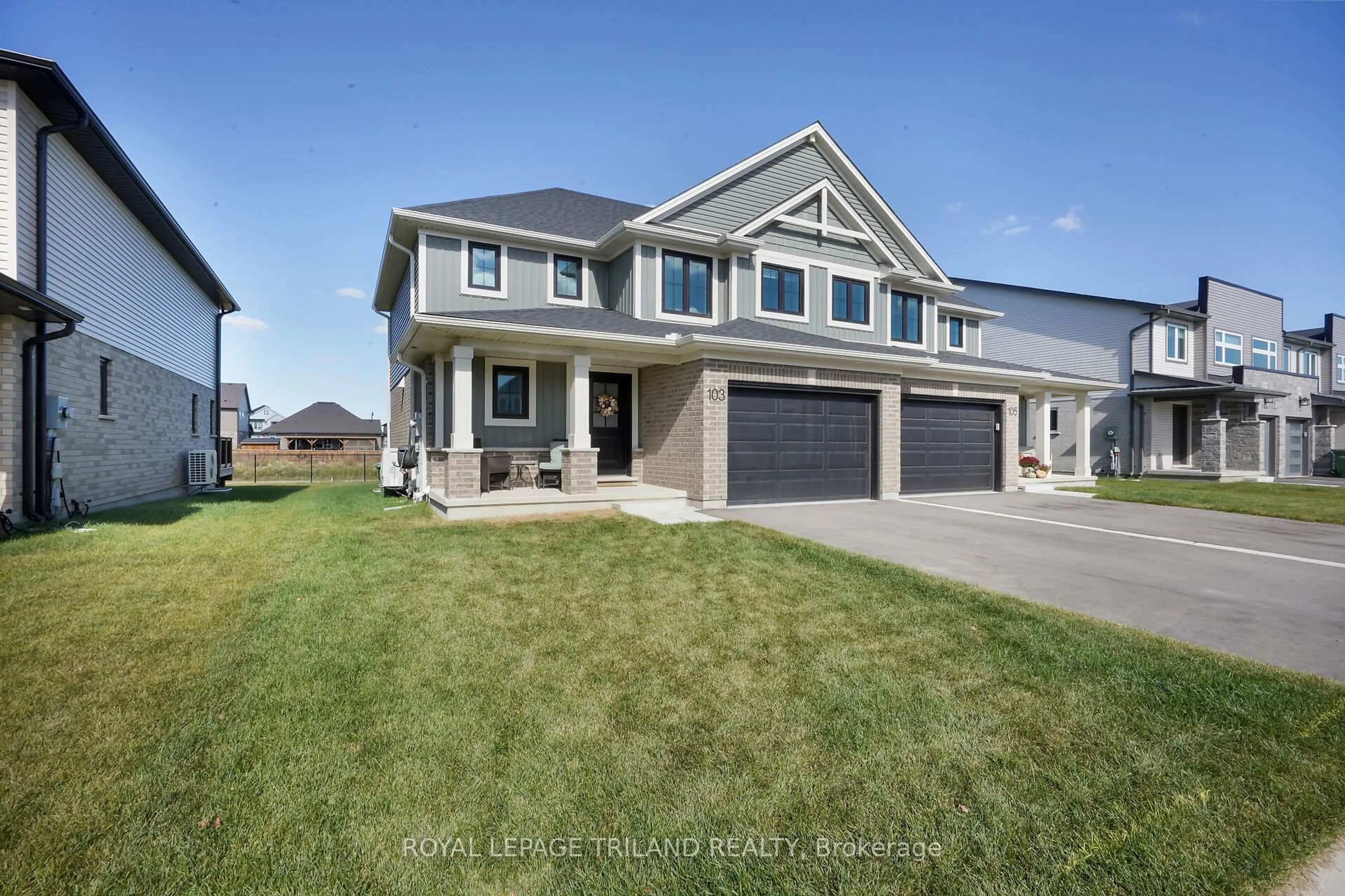 Home with vinyl exterior material, street for 103 EMPIRE Pkwy, St. Thomas Ontario N6J 3K1