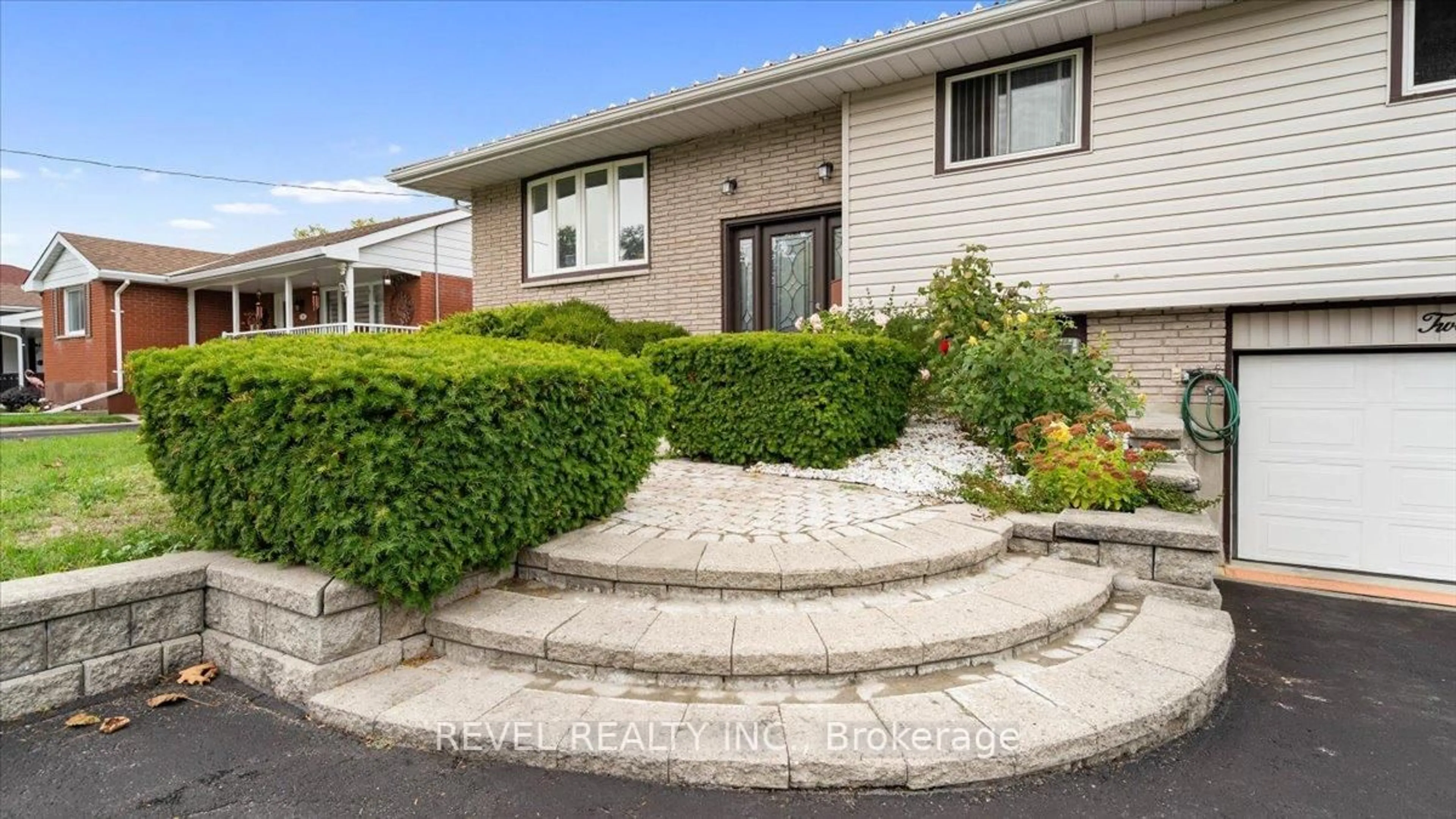 Unknown for 12 Chown Cres, Belleville Ontario K8P 4P9