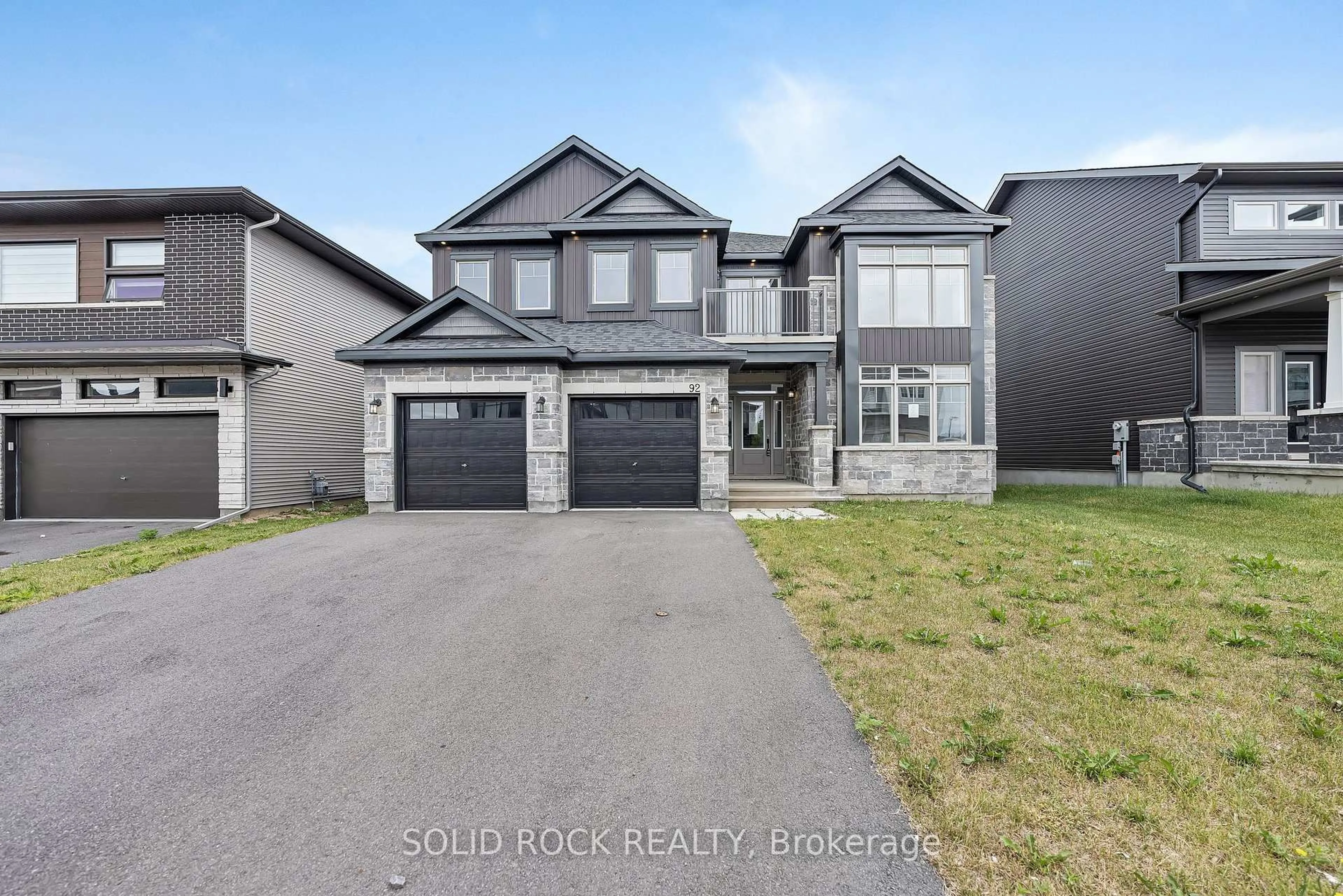 Unknown for 92 Esban Dr, Ottawa Ontario K1X 0J3