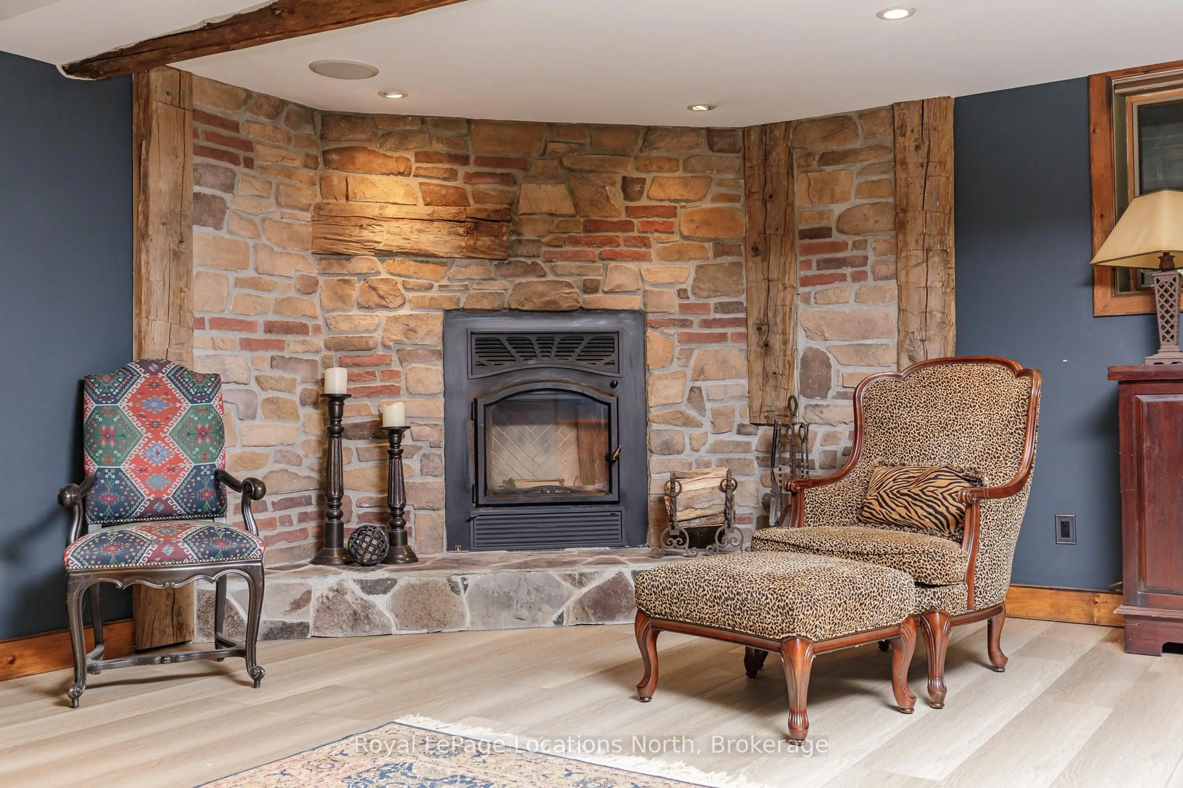 Living room with furniture, ceramic/tile floor for 156 Sunset Blvd, Blue Mountains Ontario N0H 2P0