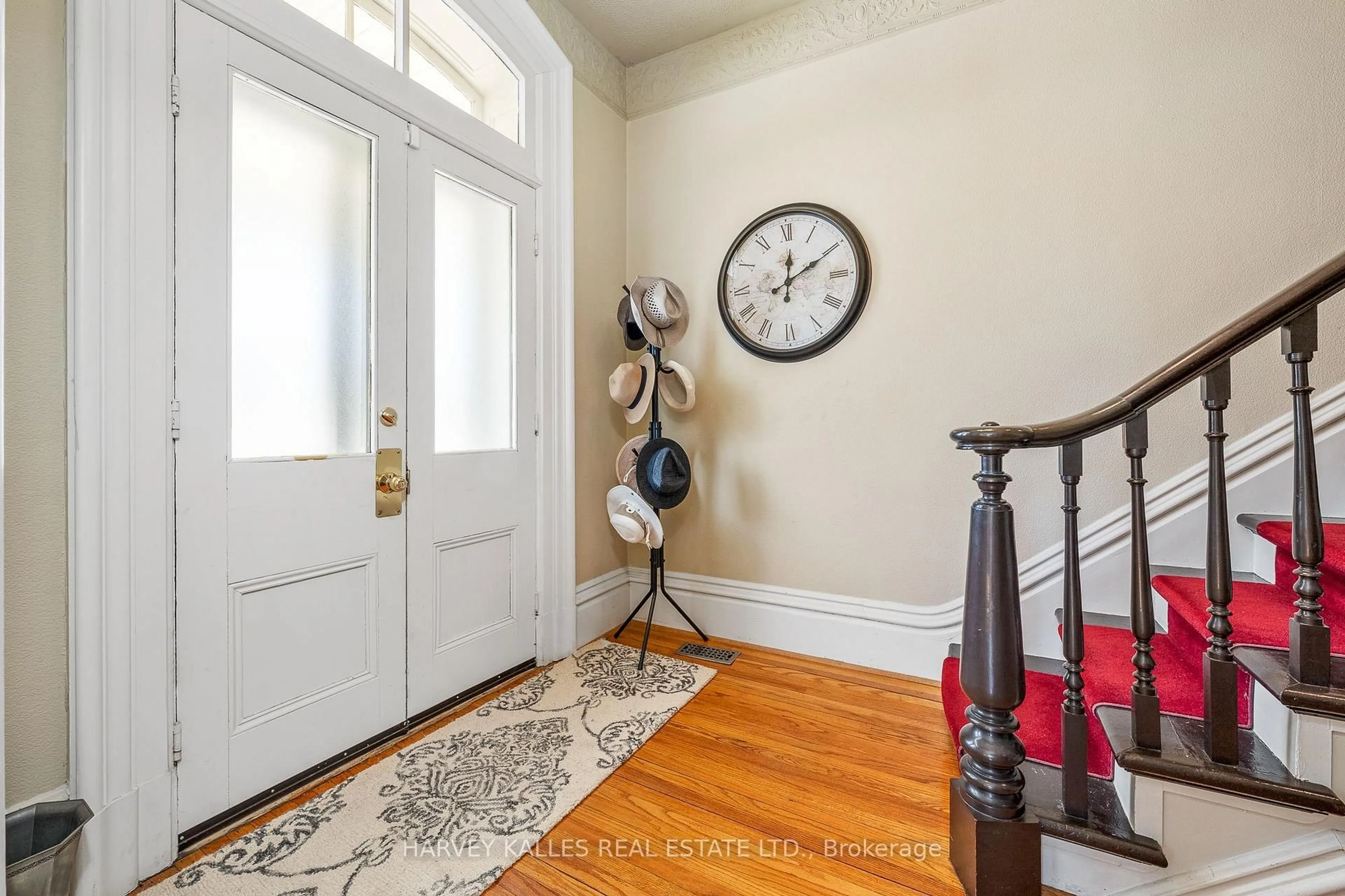 Indoor entryway for 18 Centre St, Prince Edward County Ontario K0K 2T0