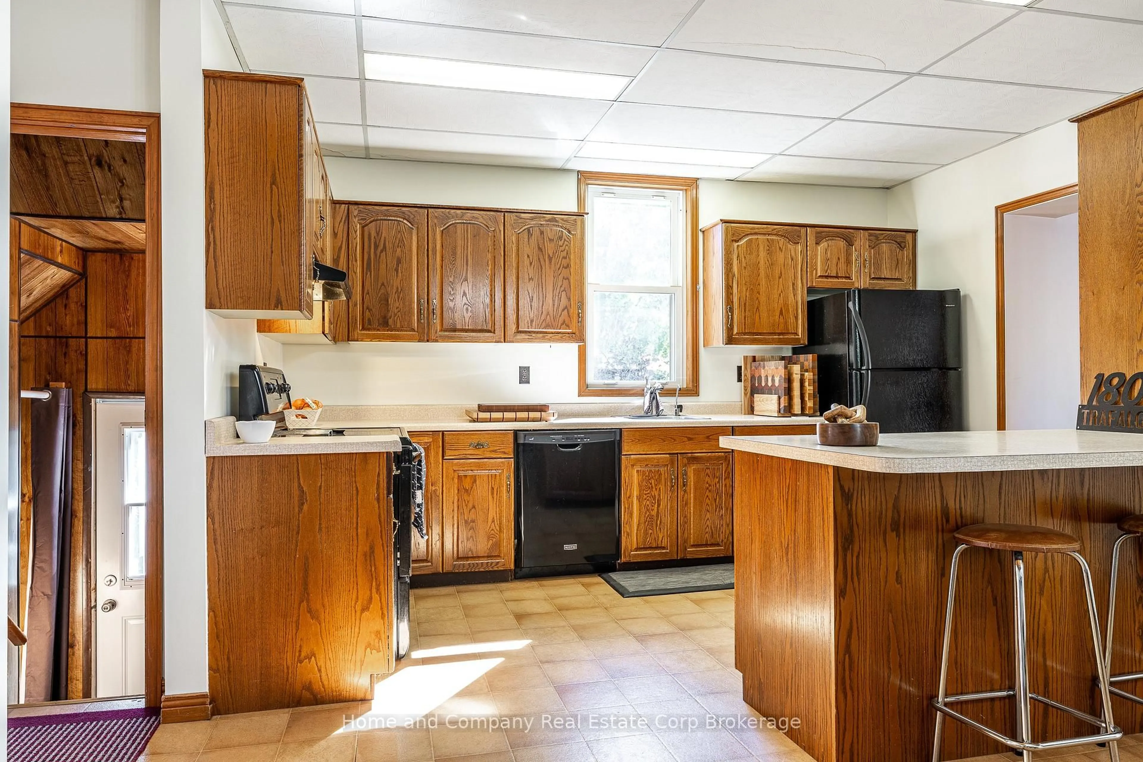 Standard kitchen, unknown for 180 Trafalgar St, West Perth Ontario N0K 1N0