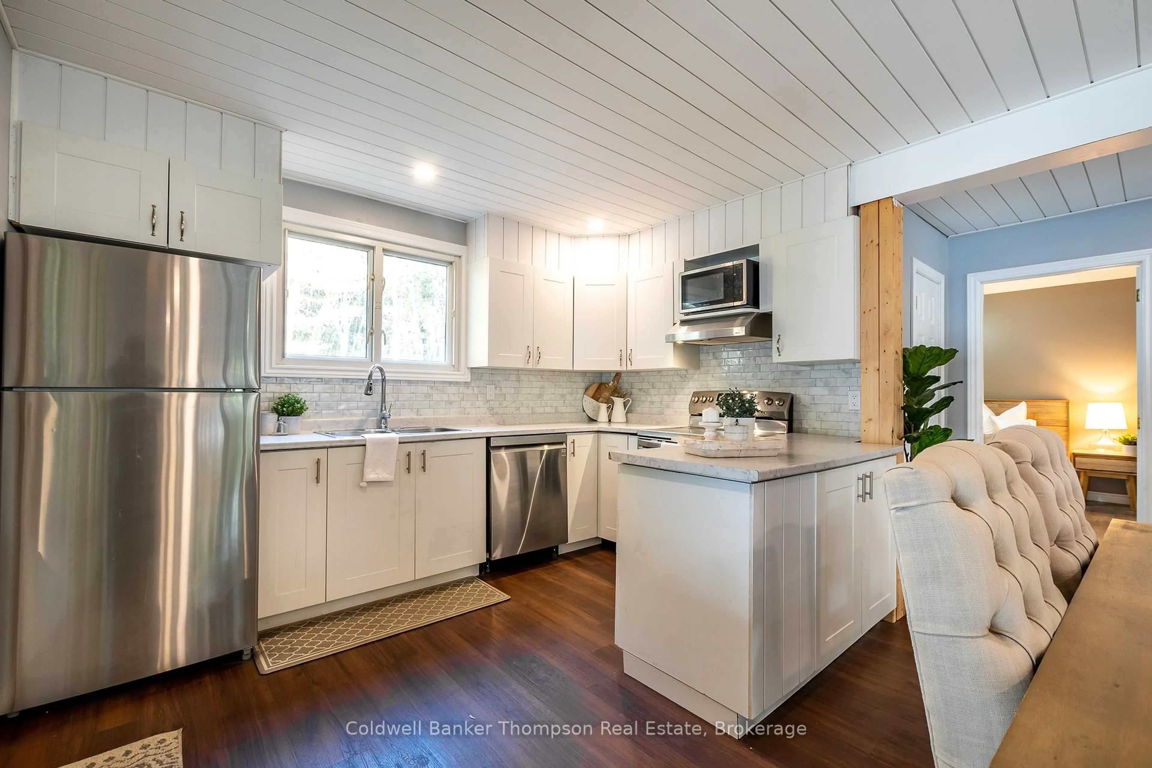Open concept kitchen, unknown for 436 Old Ferguson Rd, Huntsville Ontario P1H 2J2