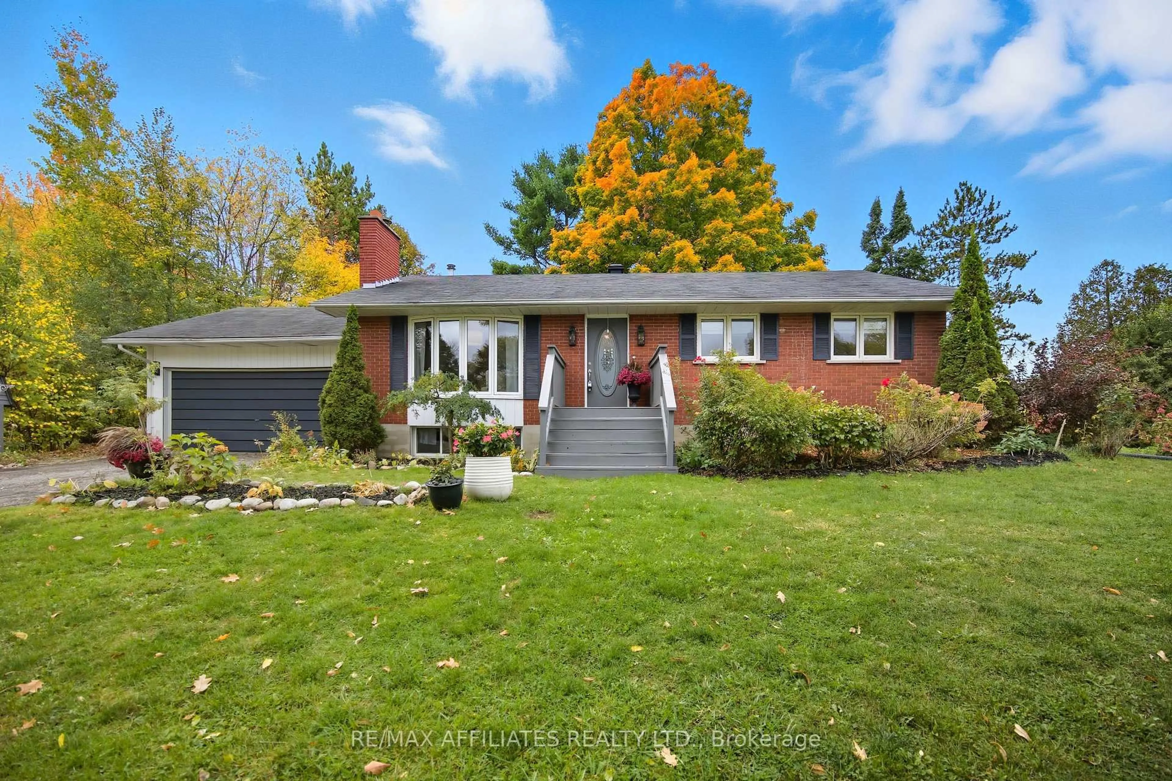 Home with brick exterior material, street for 121 Stamford Dr, Perth Ontario K7H 3C1