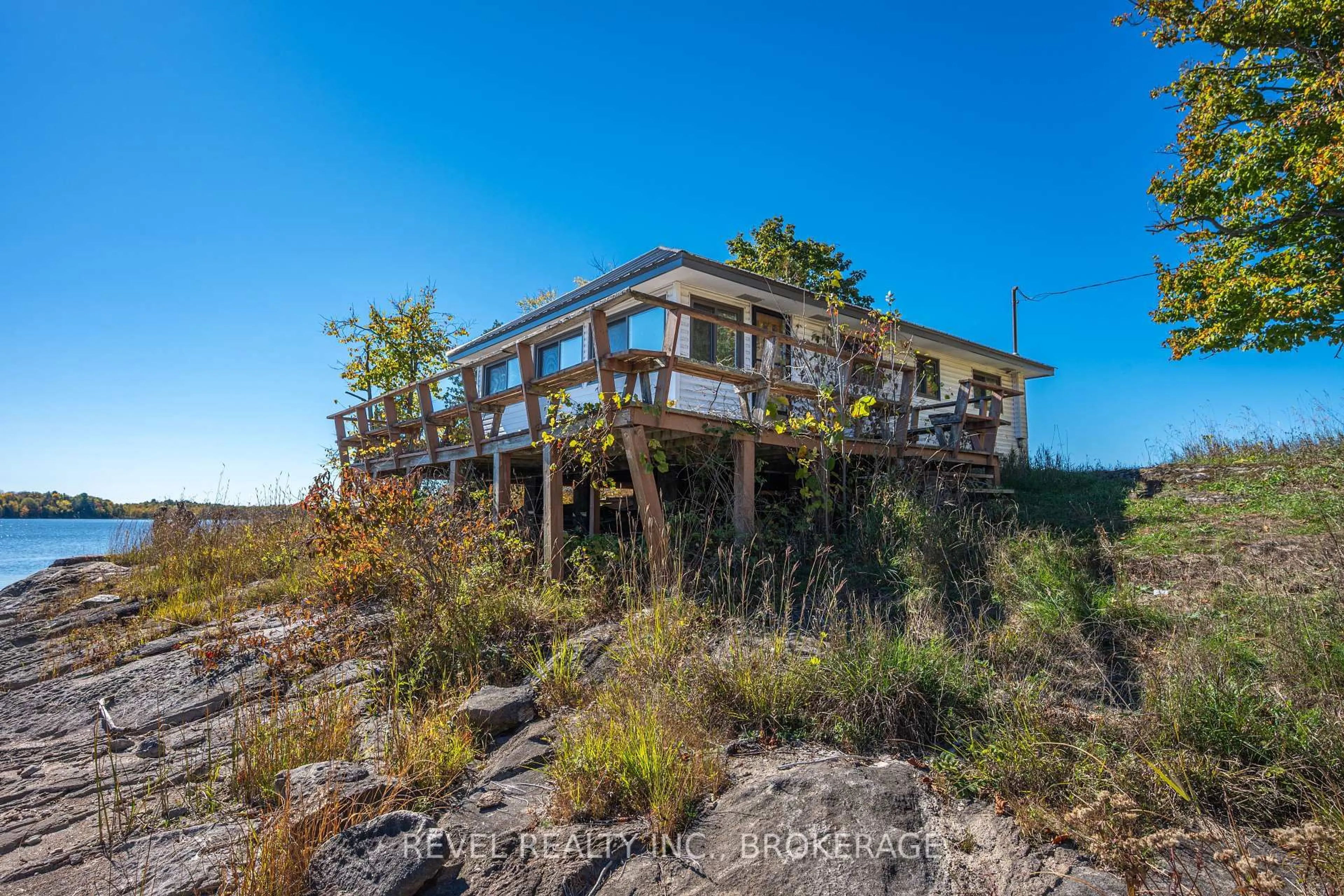 A pic from outside/outdoor area/front of a property/back of a property/a pic from drone, unknown for 1019A Kens Lane, Verona Ontario K0H 2W0