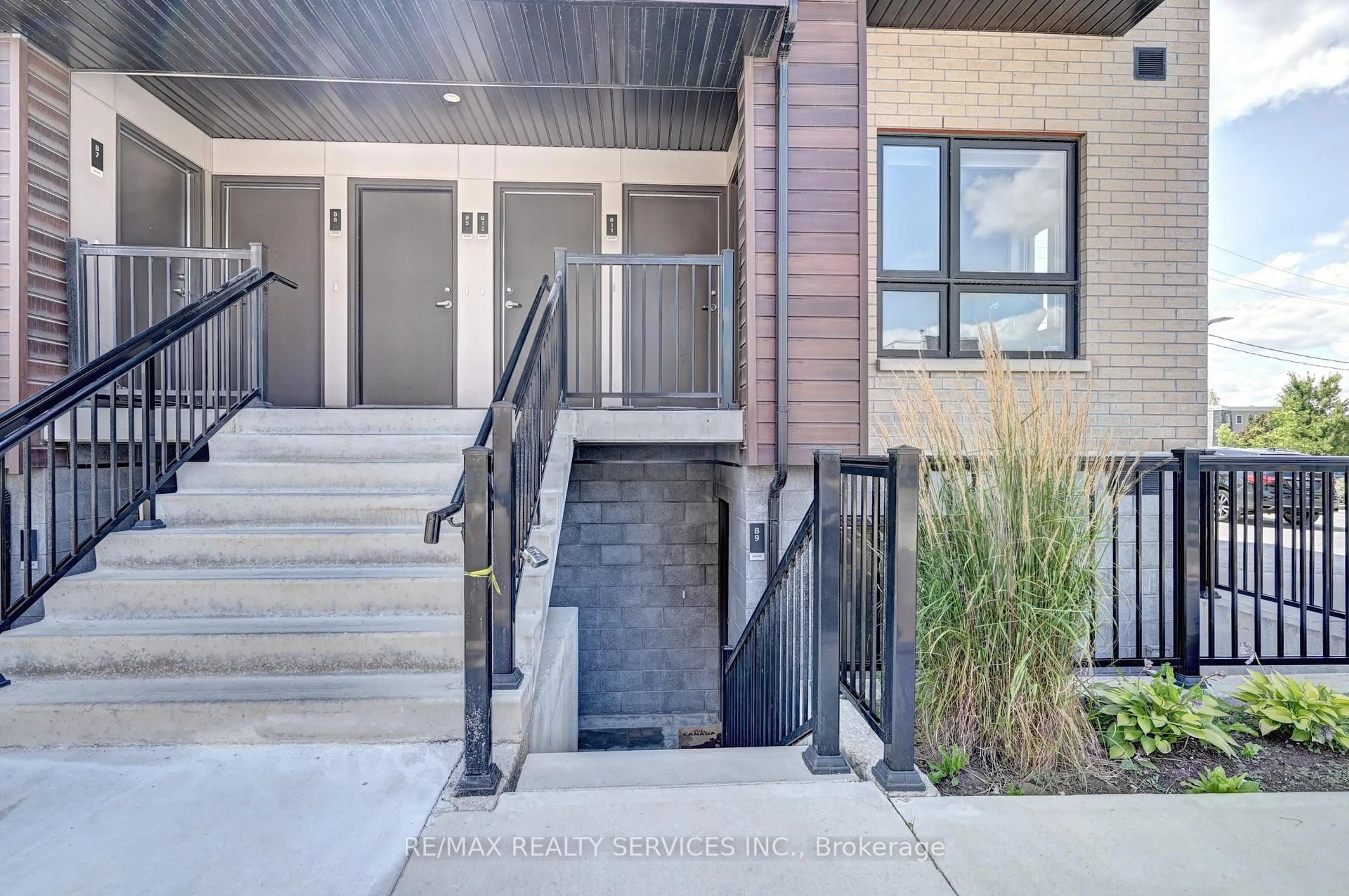 Unknown for 10 Palace St #B9, Kitchener Ontario N3E 0J3