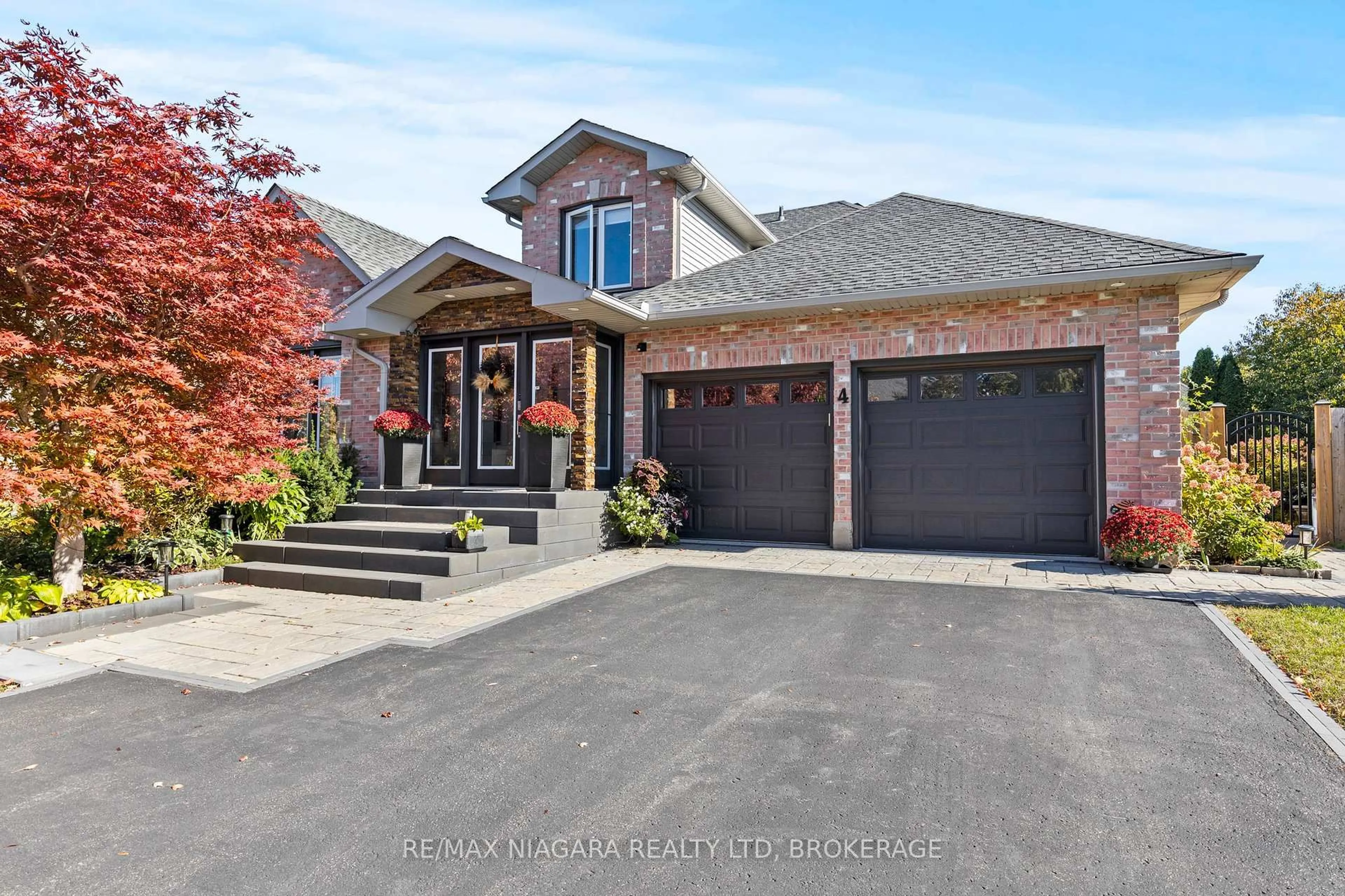 Home with brick exterior material, street for 4 KARSAM Crt, Niagara-on-the-Lake Ontario L0S 1J0