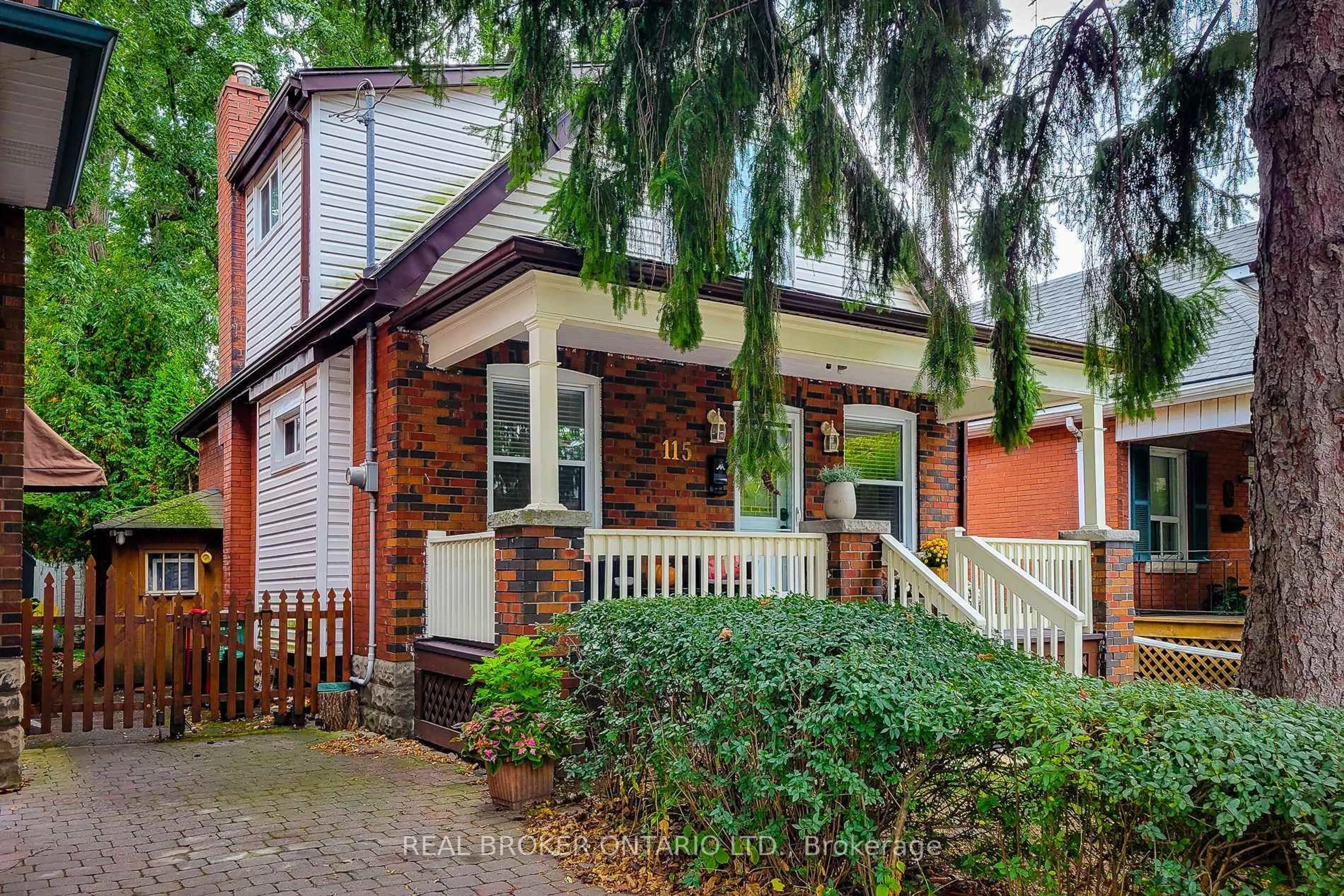 Home with brick exterior material, street for 115 Barclay St, Hamilton Ontario L8S 1P6