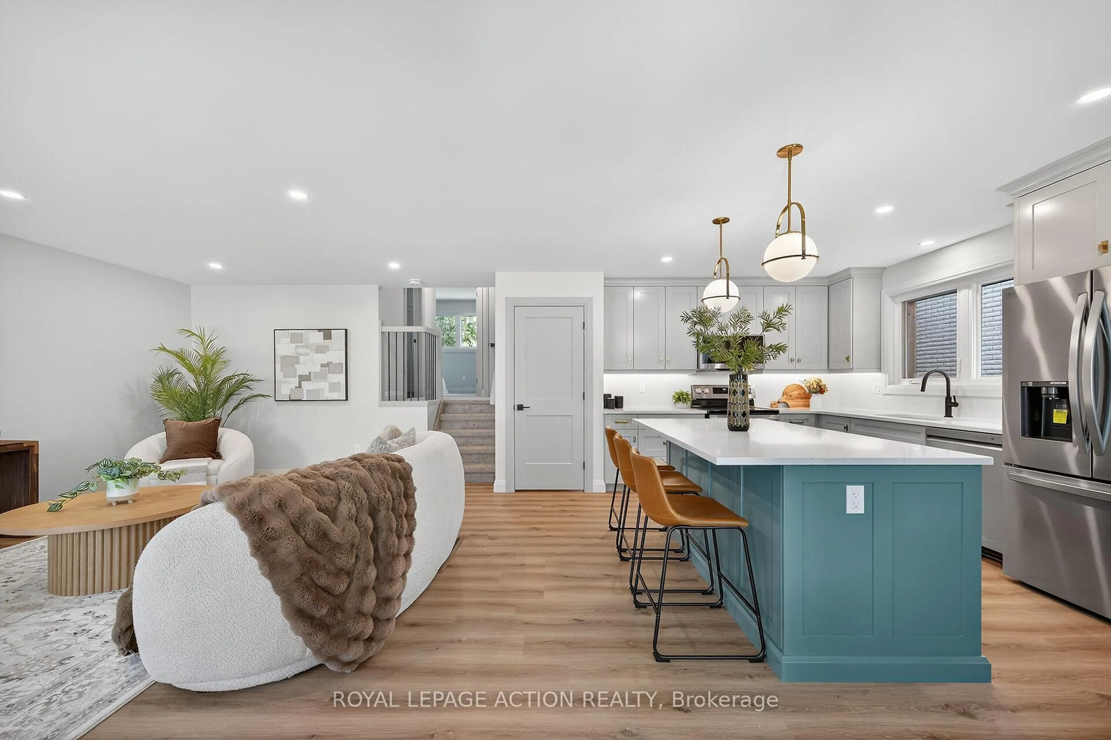 Open concept kitchen, unknown for 19 Wildflower Lane, Brantford Ontario N3R 6B3