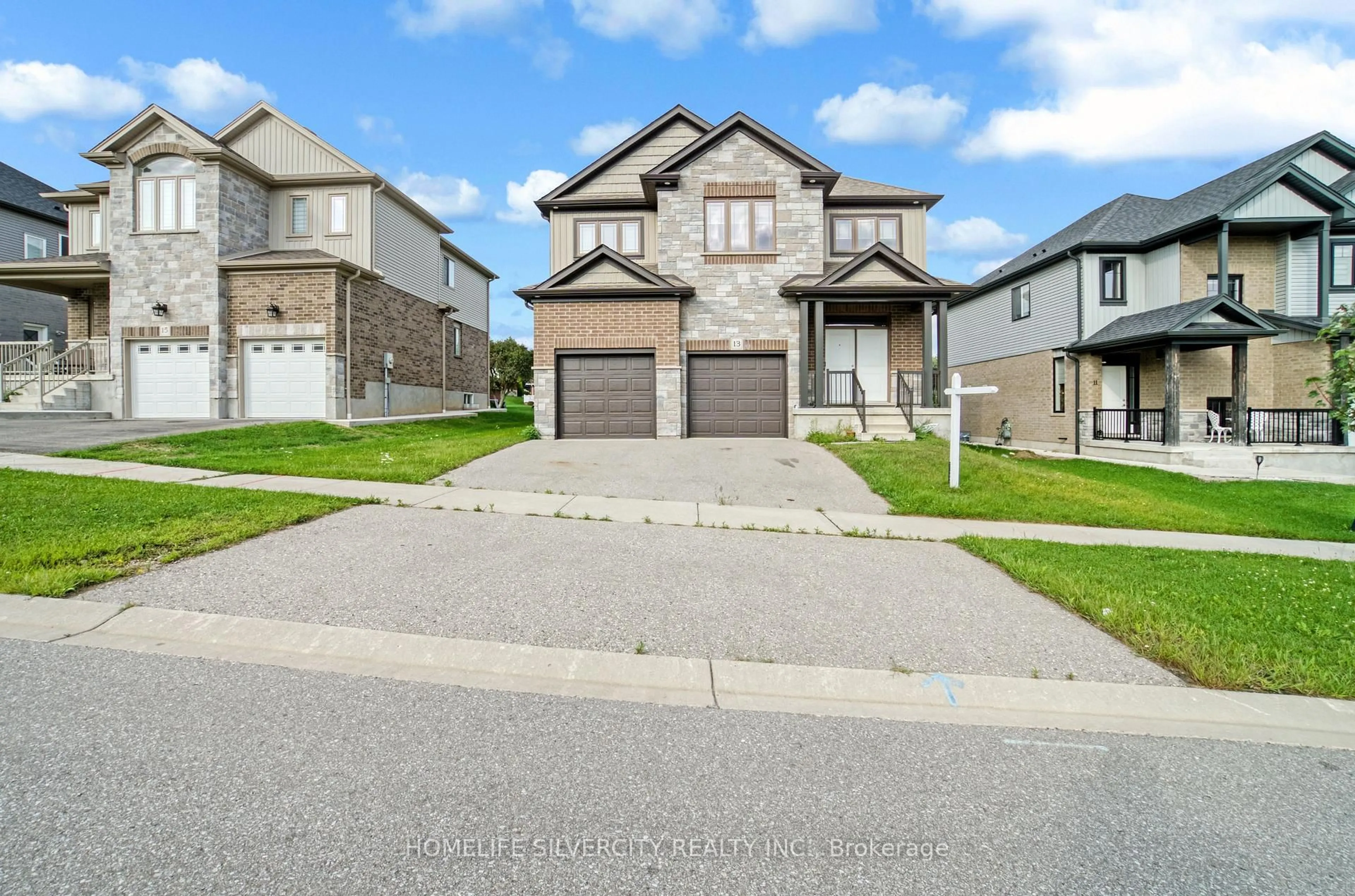 Unknown for 13 Hartfield St, Ingersoll Ontario N5C 0C5