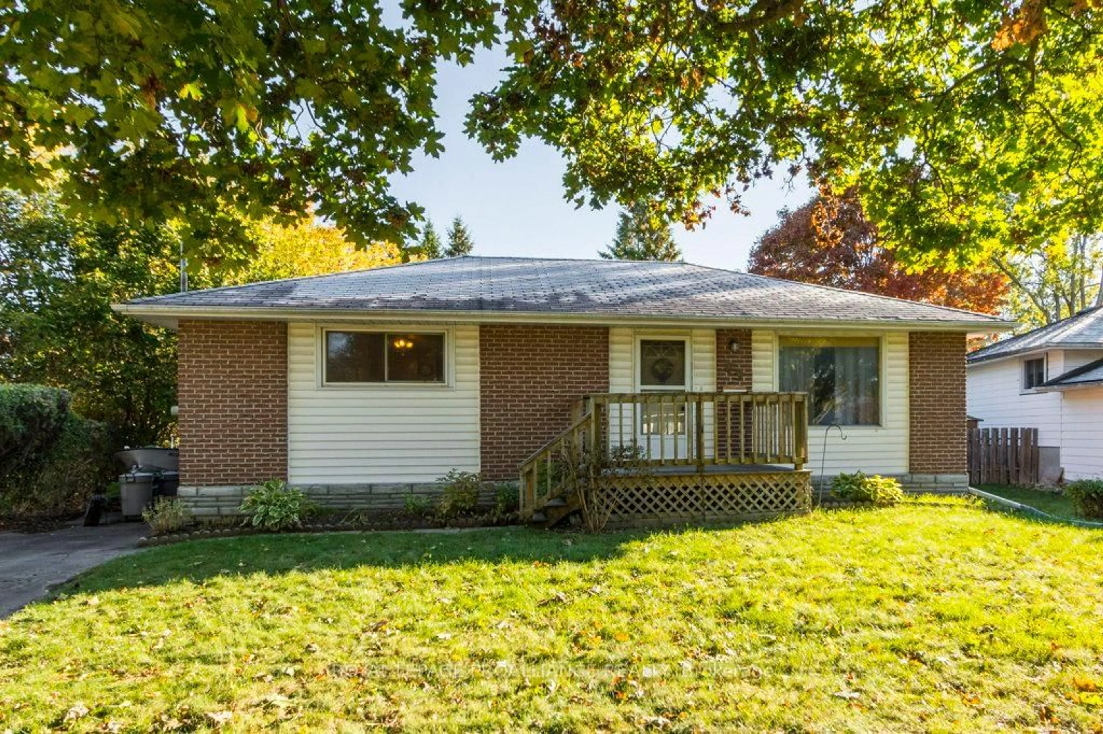 Home with brick exterior material, street for 69 Thorncliffe Dr, Belleville Ontario K8P 4M1