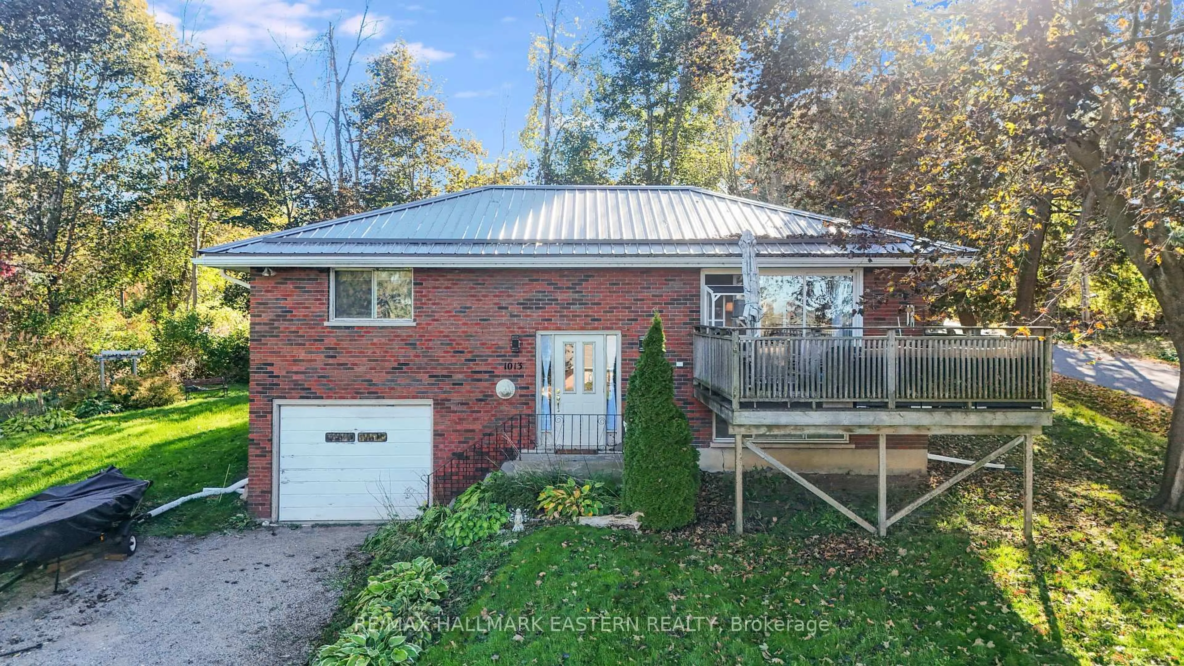 Unknown for 1013 Nicholl's Blvd, Selwyn Ontario K0L 1H0