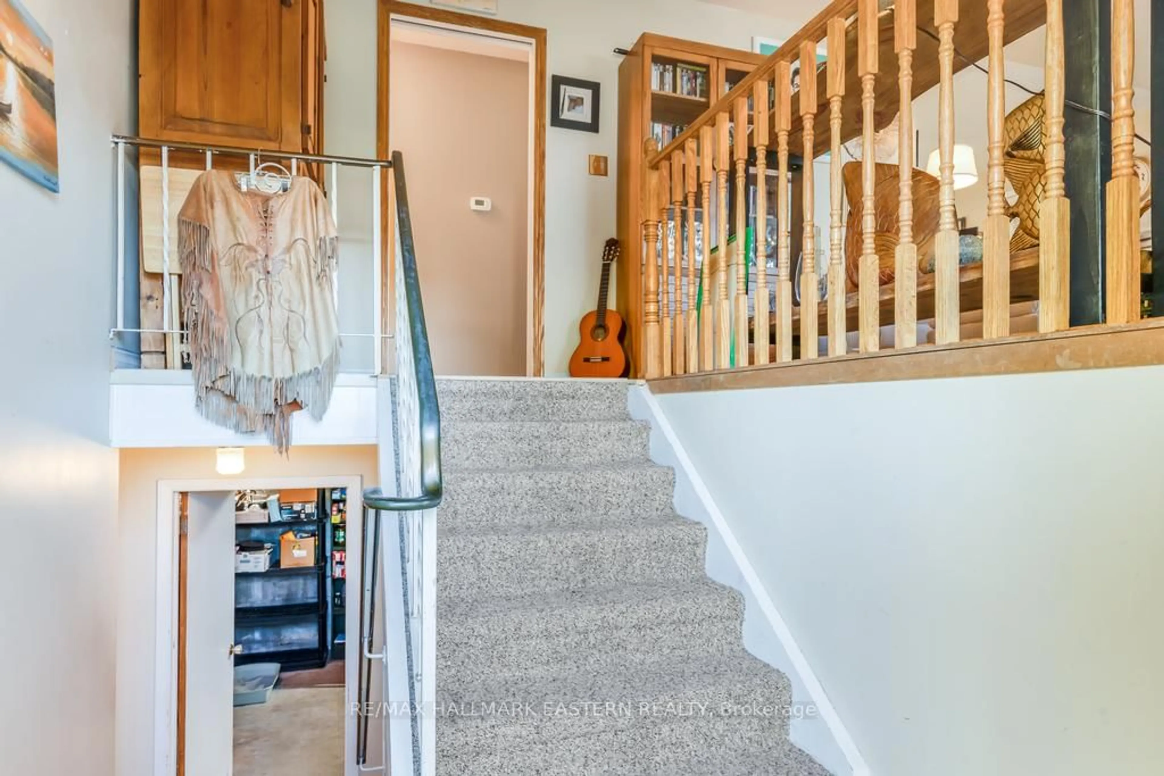 Unknown for 1013 Nicholl's Blvd, Selwyn Ontario K0L 1H0
