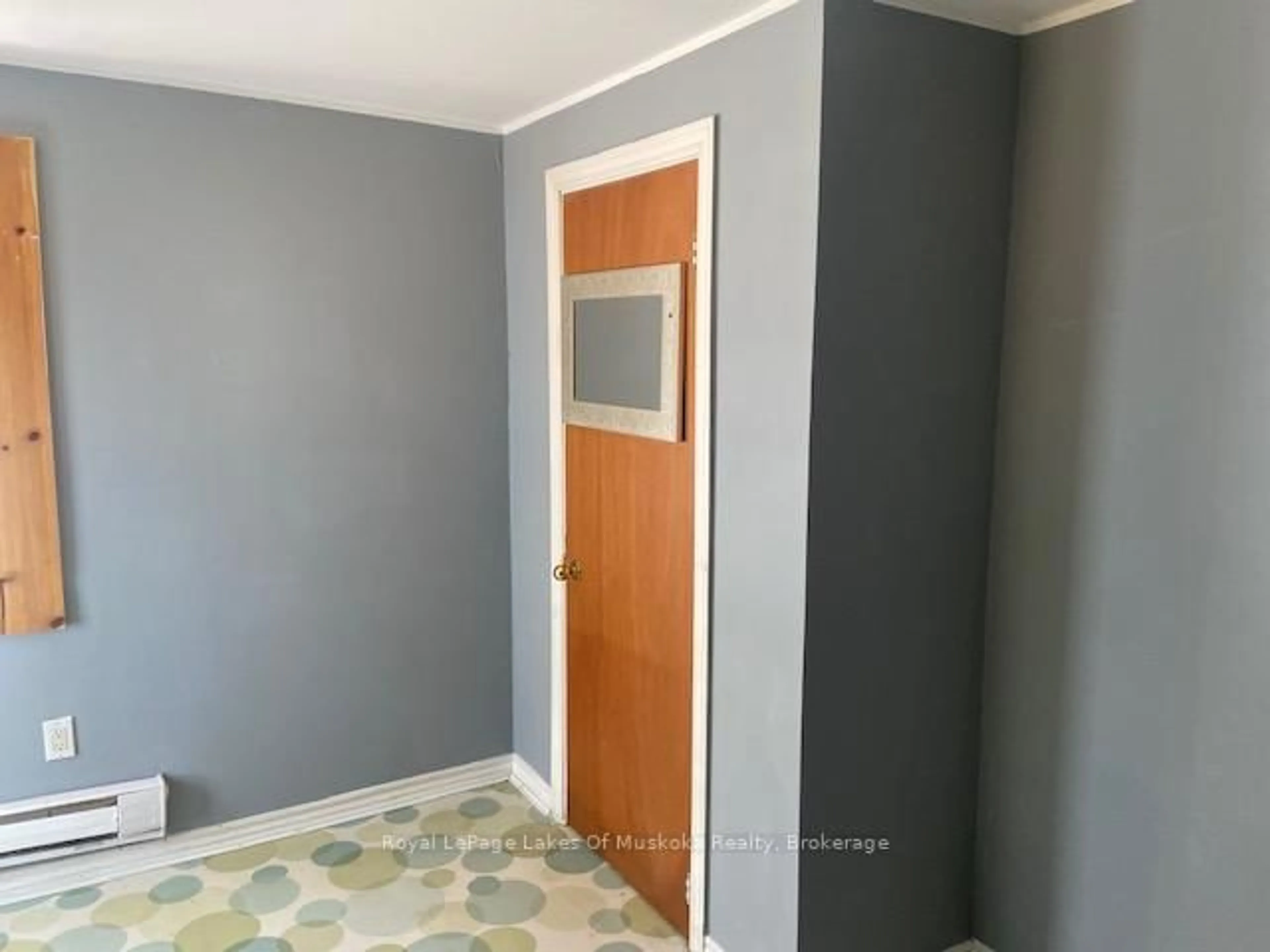 Unknown for 590 Pinedale Rd, Gravenhurst Ontario P1P 1M1