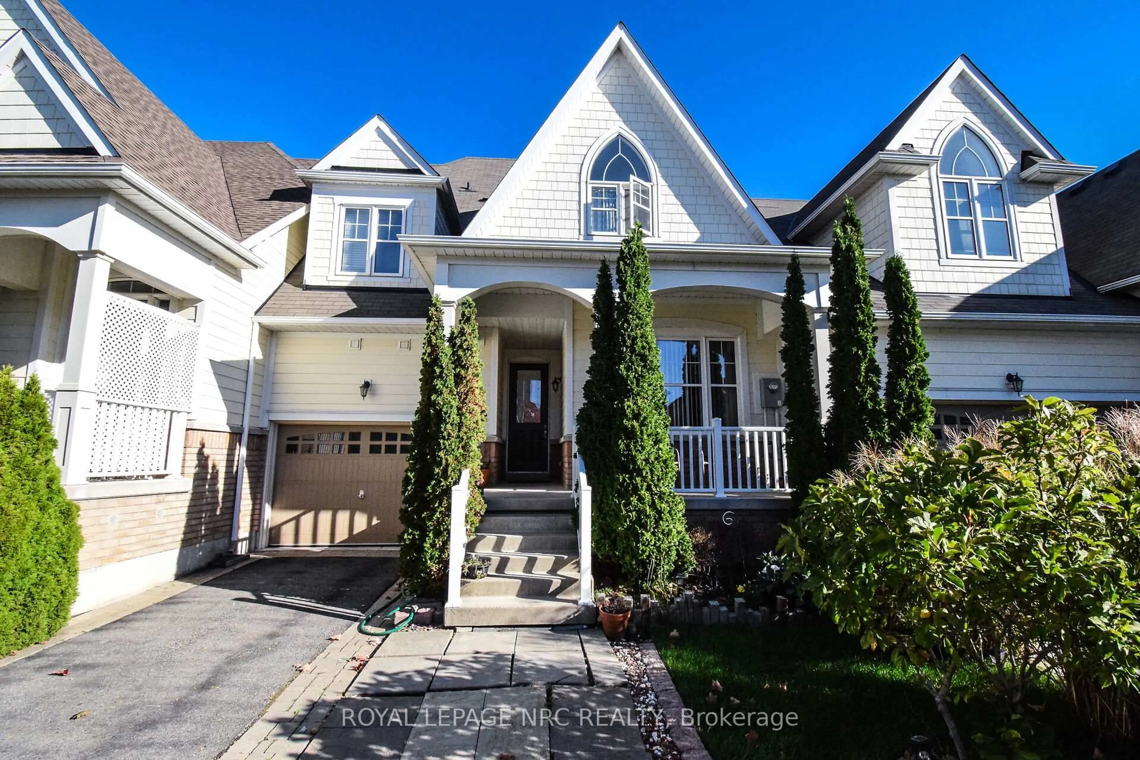 Home with brick exterior material, street for 4343 Chemonda St, Niagara Falls Ontario L2G 0E0