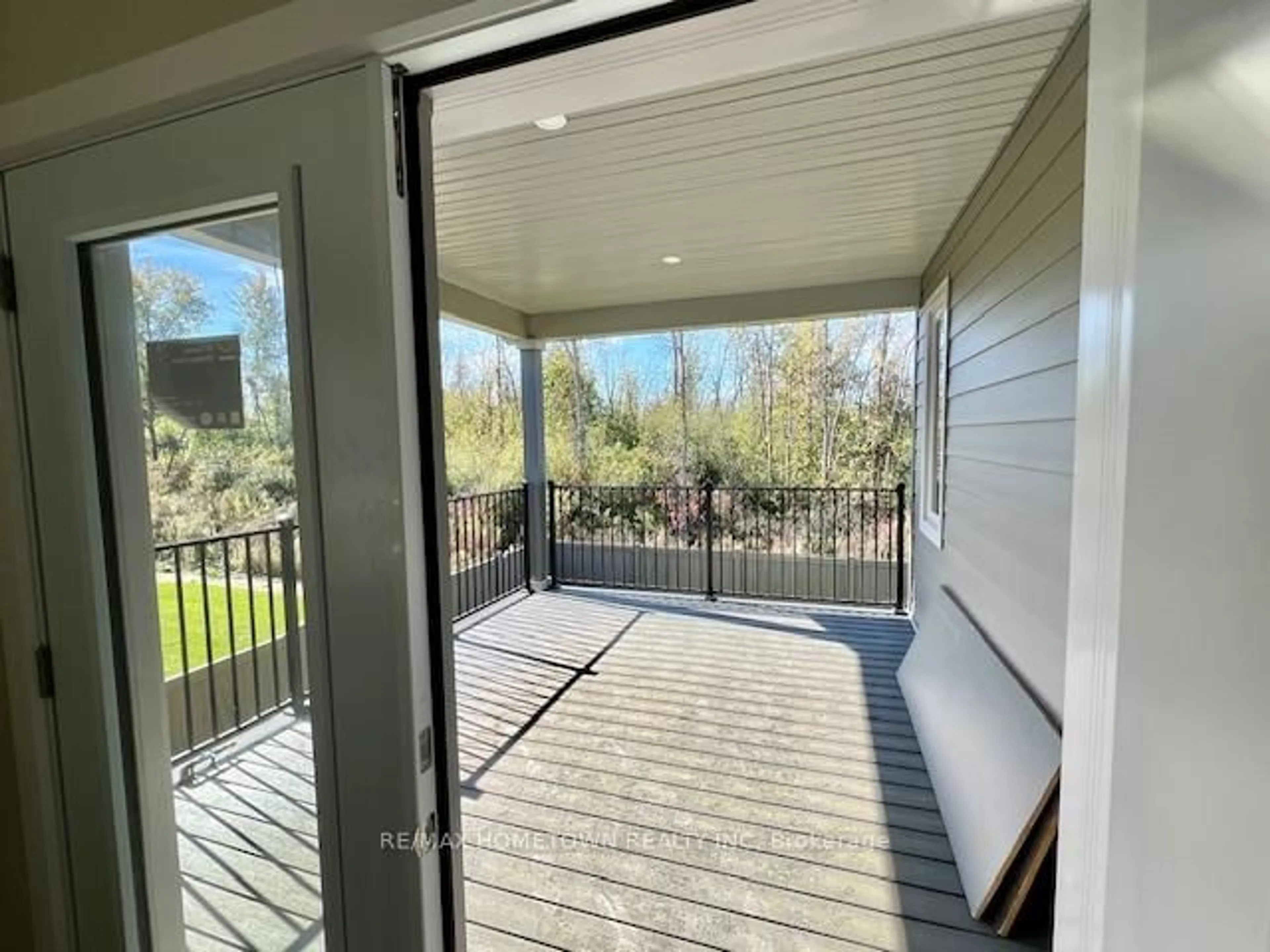 Unknown for 1058 Shearer Dr, Brockville Ontario K6V 7K1